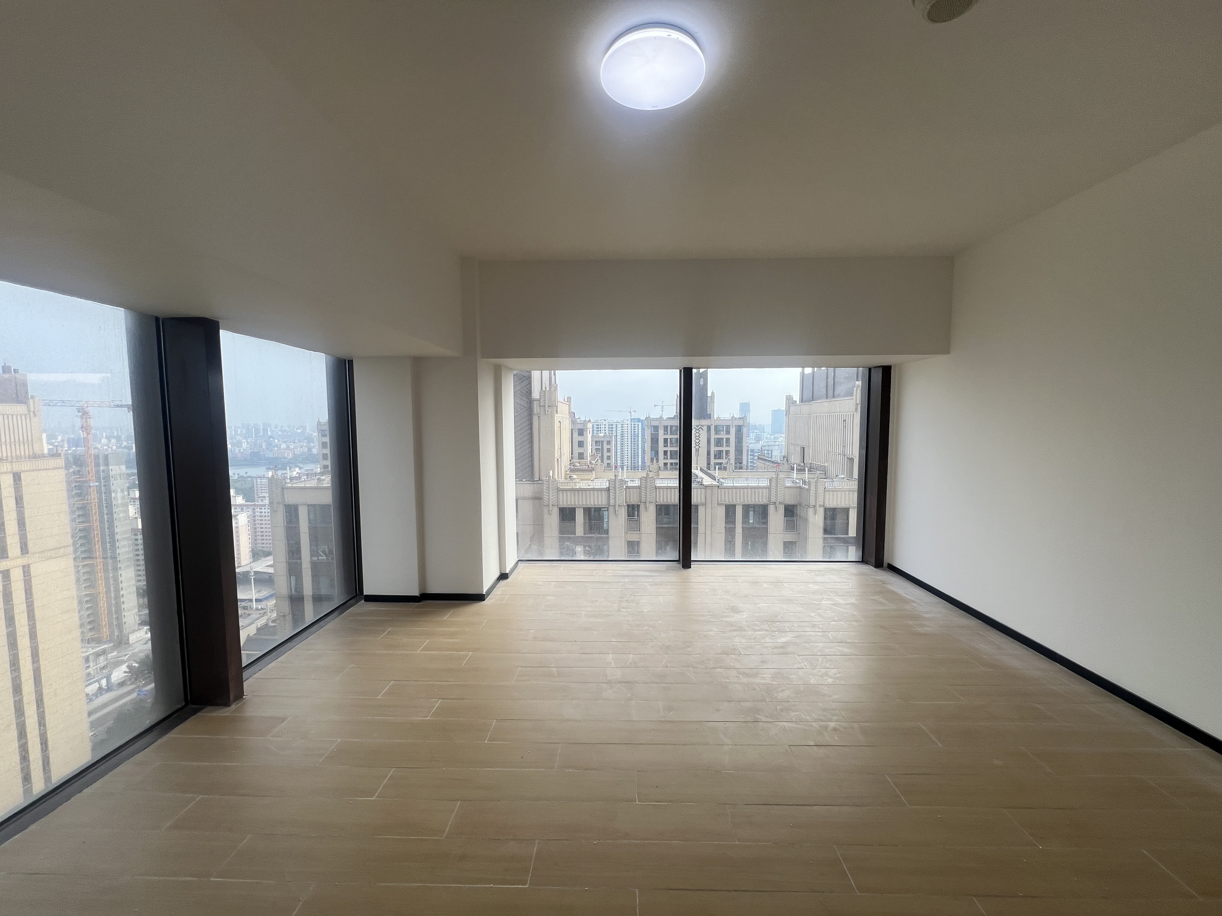 海航豪庭南苑  2室2厅2卫    6000.0元/月 海航豪庭南苑  2室2厅2卫    6000.0元/月室内图