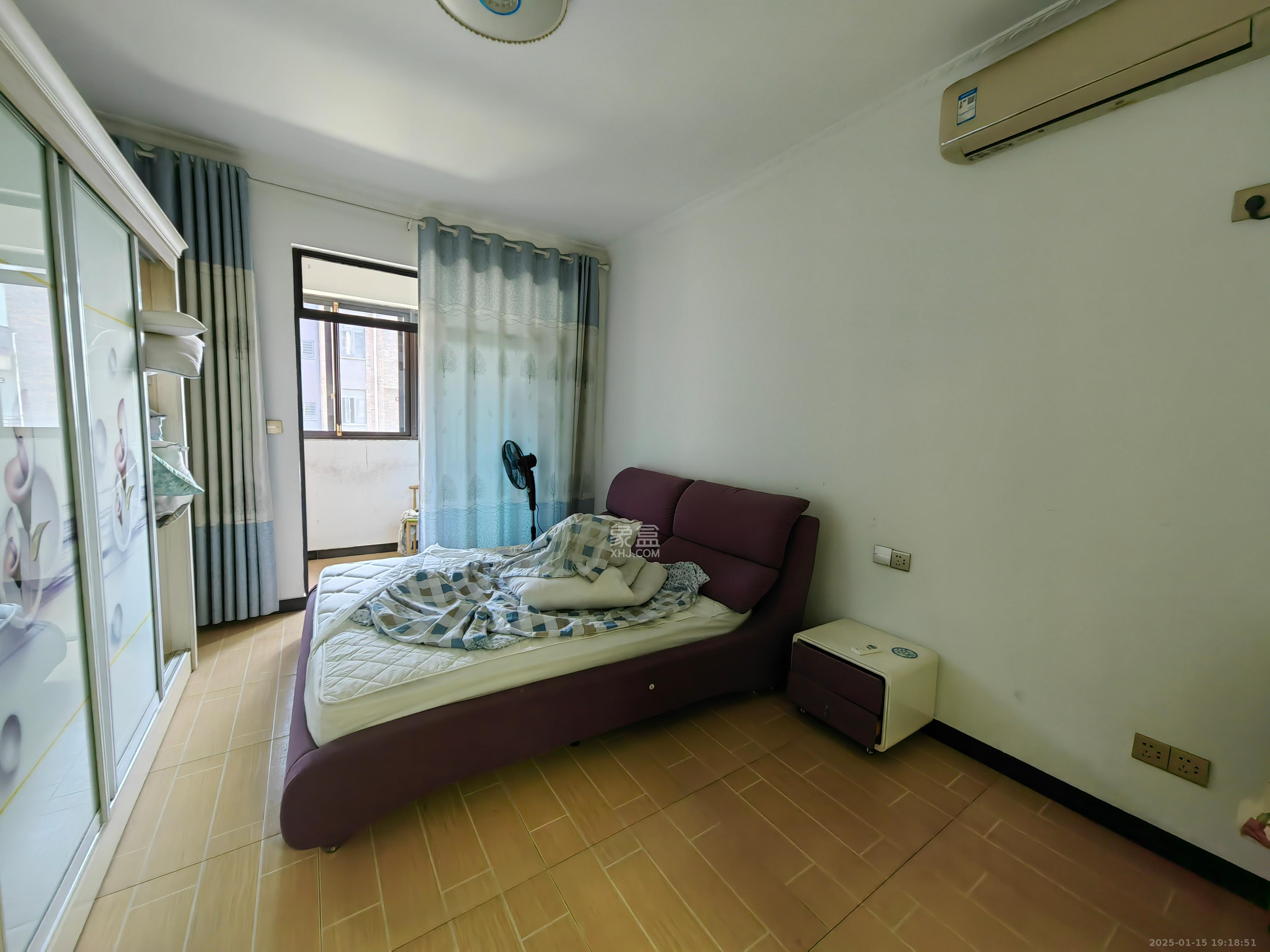 绿地海外滩一期 1室0厅0卫 900.0元/月 绿地海外滩一期 1室0厅0卫 900.0元/月室内图