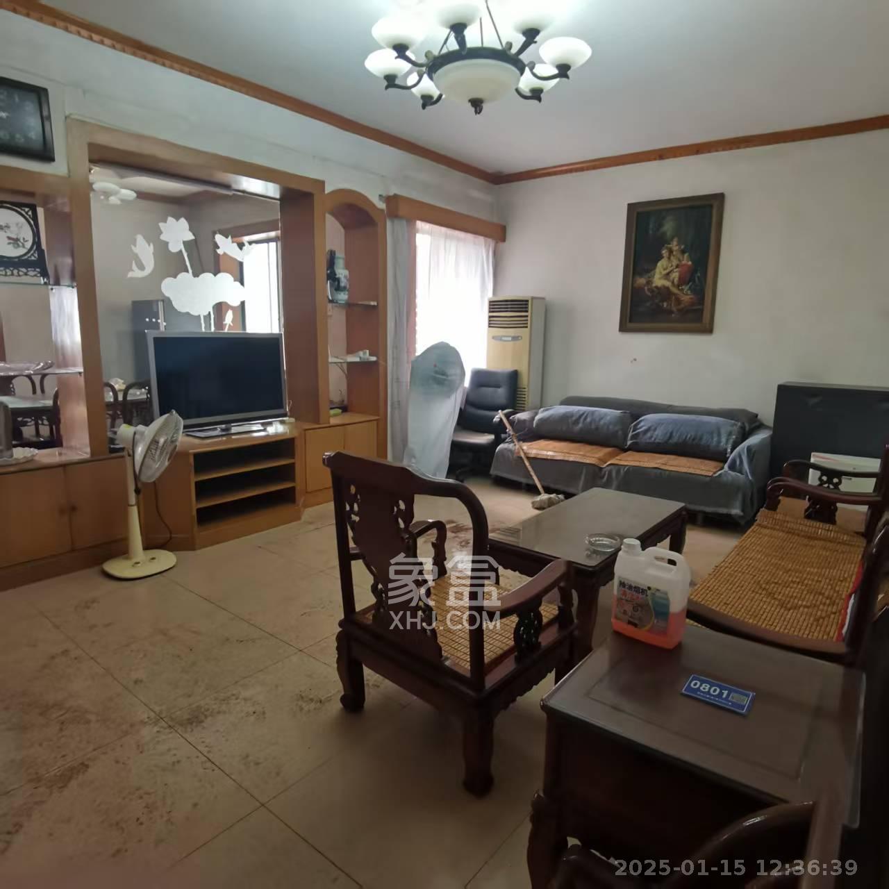 富华大厦 3室2厅2卫 2000.0元/月 富华大厦 3室2厅2卫 2000.0元/月室内图