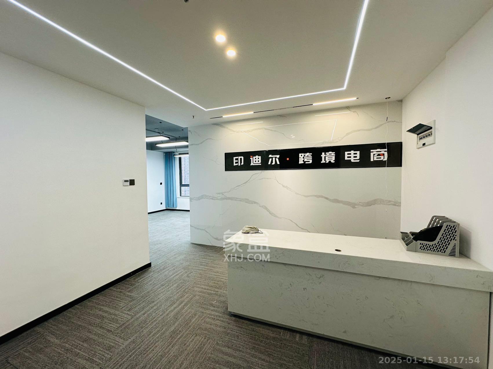 振业城三期  5室2厅2卫    5800.0元/月 振业城三期  5室2厅2卫    5800.0元/月室内图