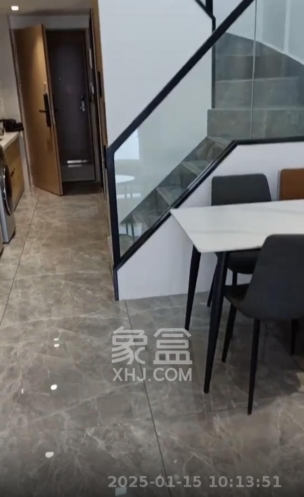 海伦春天 2室2厅1卫 1800.0元/月 海伦春天 2室2厅1卫 1800.0元/月室内图