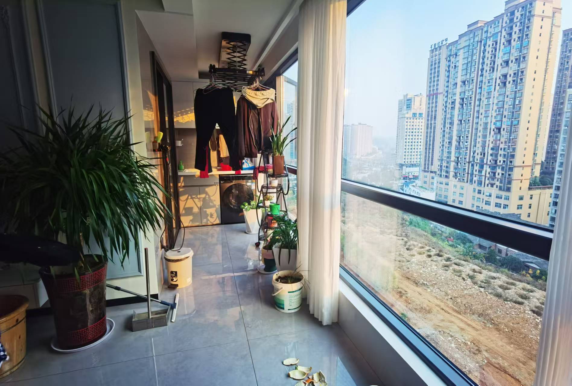 湘悦青春里  4室2厅2卫    134.8万 湘悦青春里  4室2厅2卫    134.8万客厅