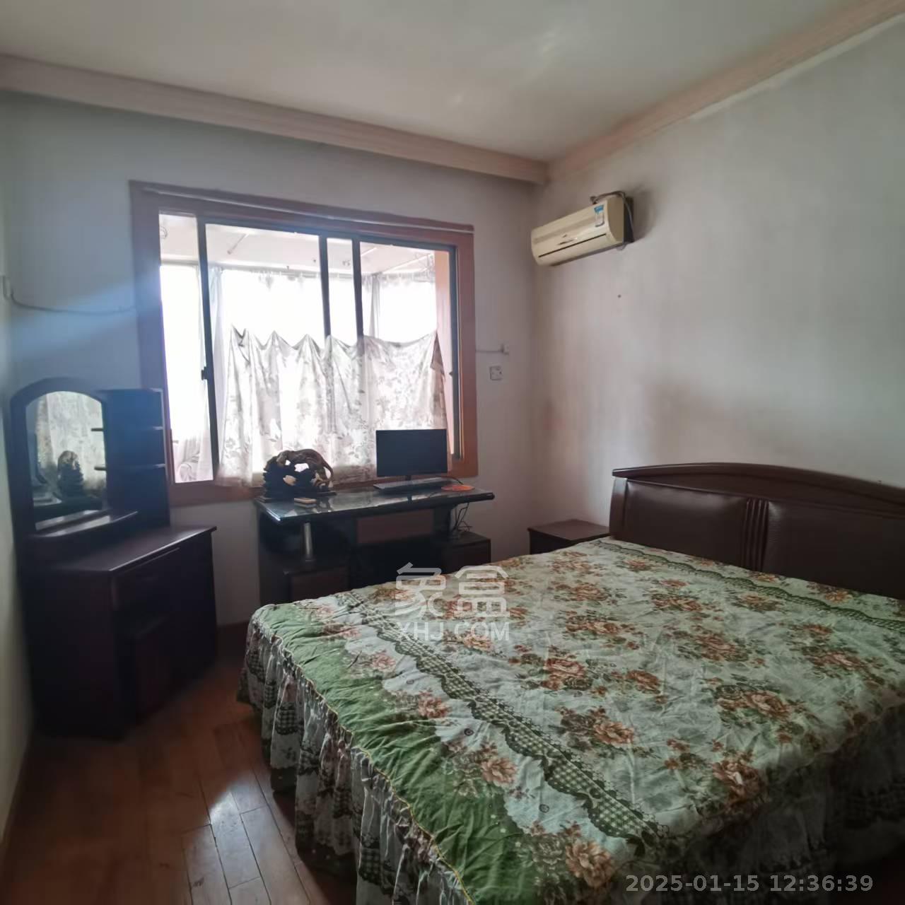 富华大厦 3室2厅2卫 2000.0元/月 富华大厦 3室2厅2卫 2000.0元/月室内图