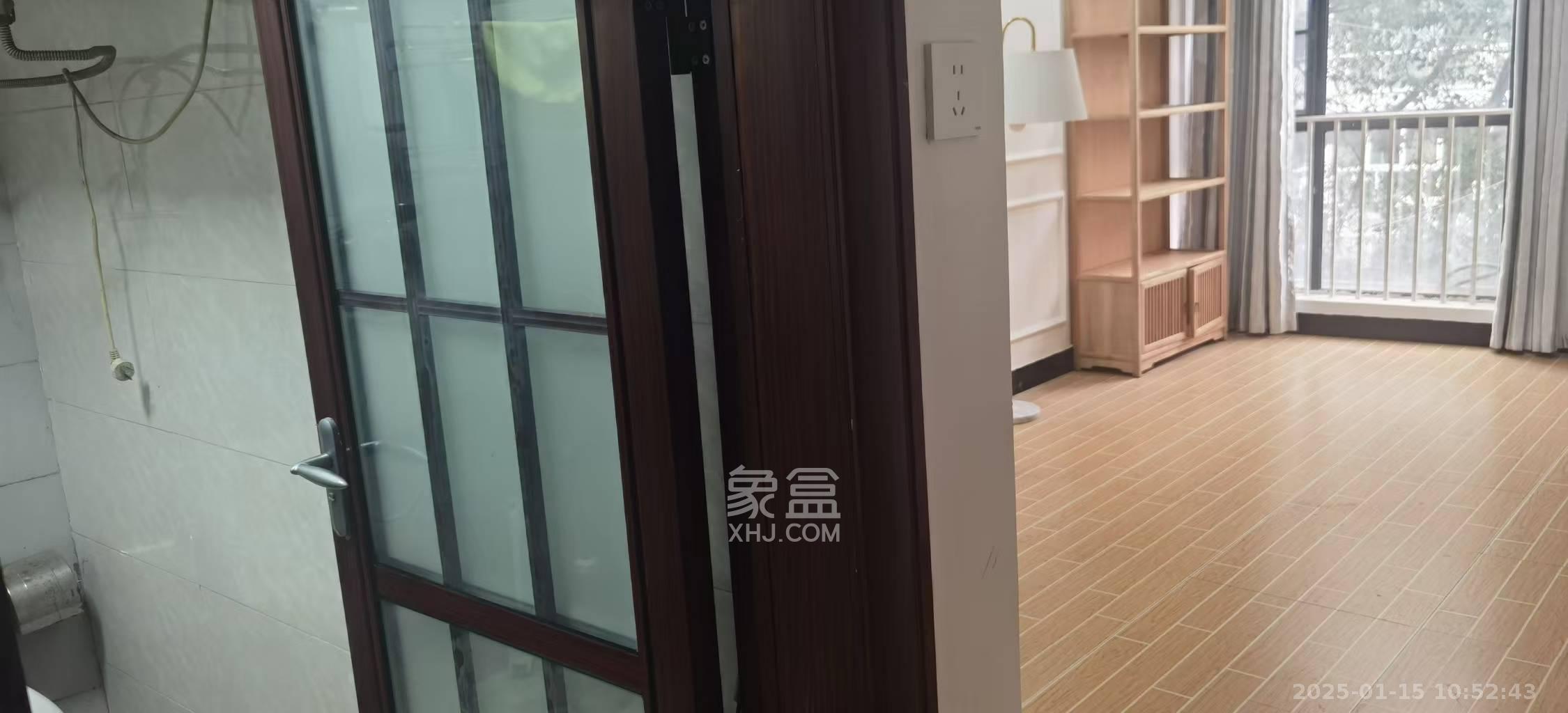 阳光100二期 1室1厅1卫 1300.0元/月 阳光100二期 1室1厅1卫 1300.0元/月室内图