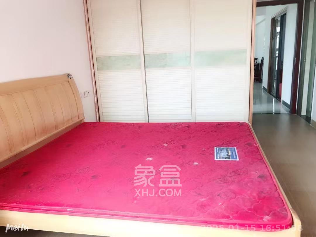 和馨园  3室2厅2卫   2600.00元/月室内图