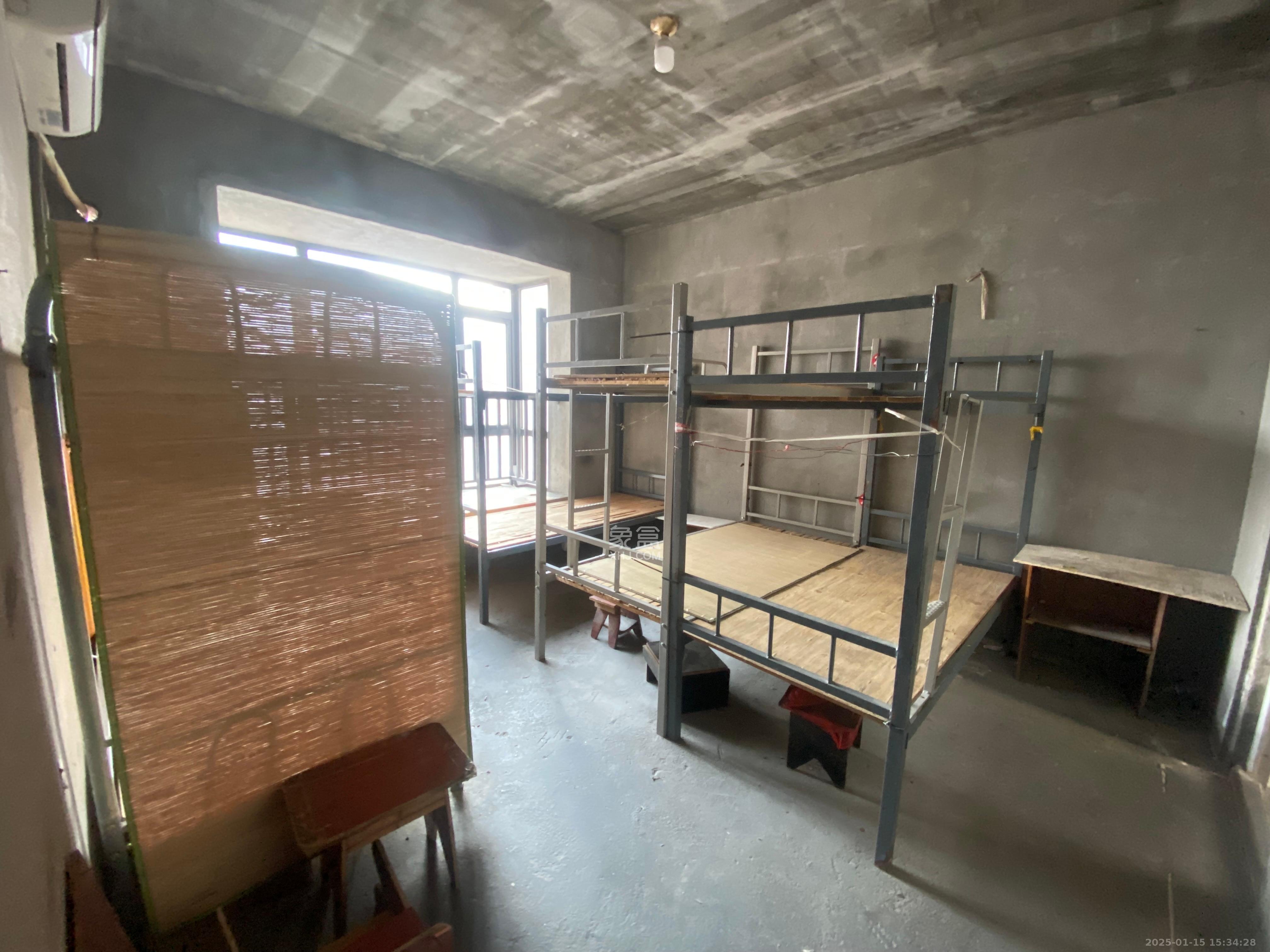 富洲滨江雅苑  3室2厅2卫   2300.00元/月室内图