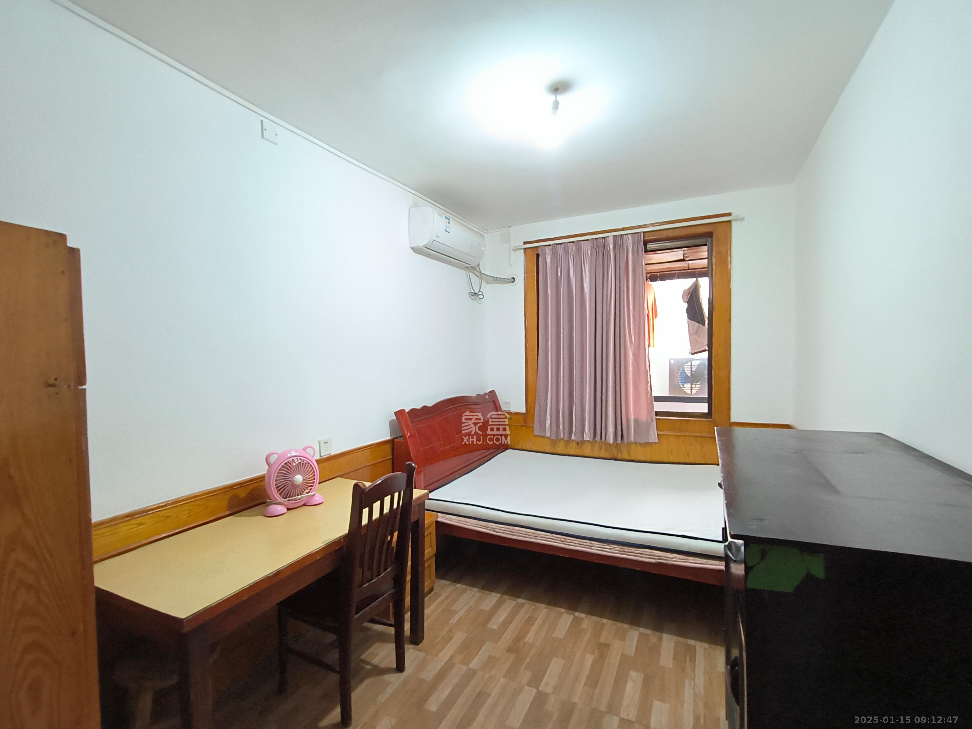 检察院宿舍复兴街176 2室1厅1卫 1600.0元/月 检察院宿舍复兴街176 2室1厅1卫 1600.0元/月室内图