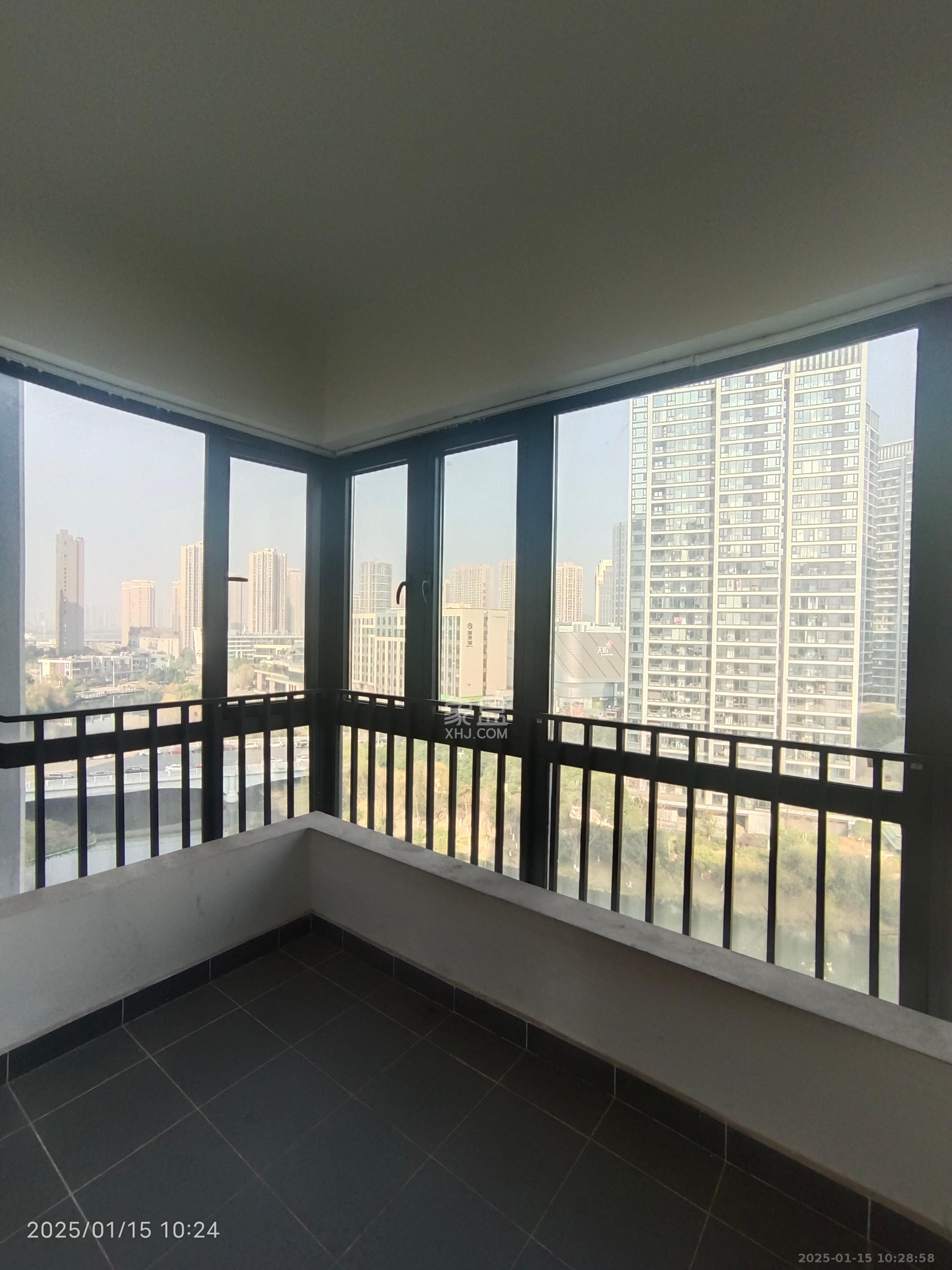 富力十号  4室2厅3卫    5200.0元/月室内图