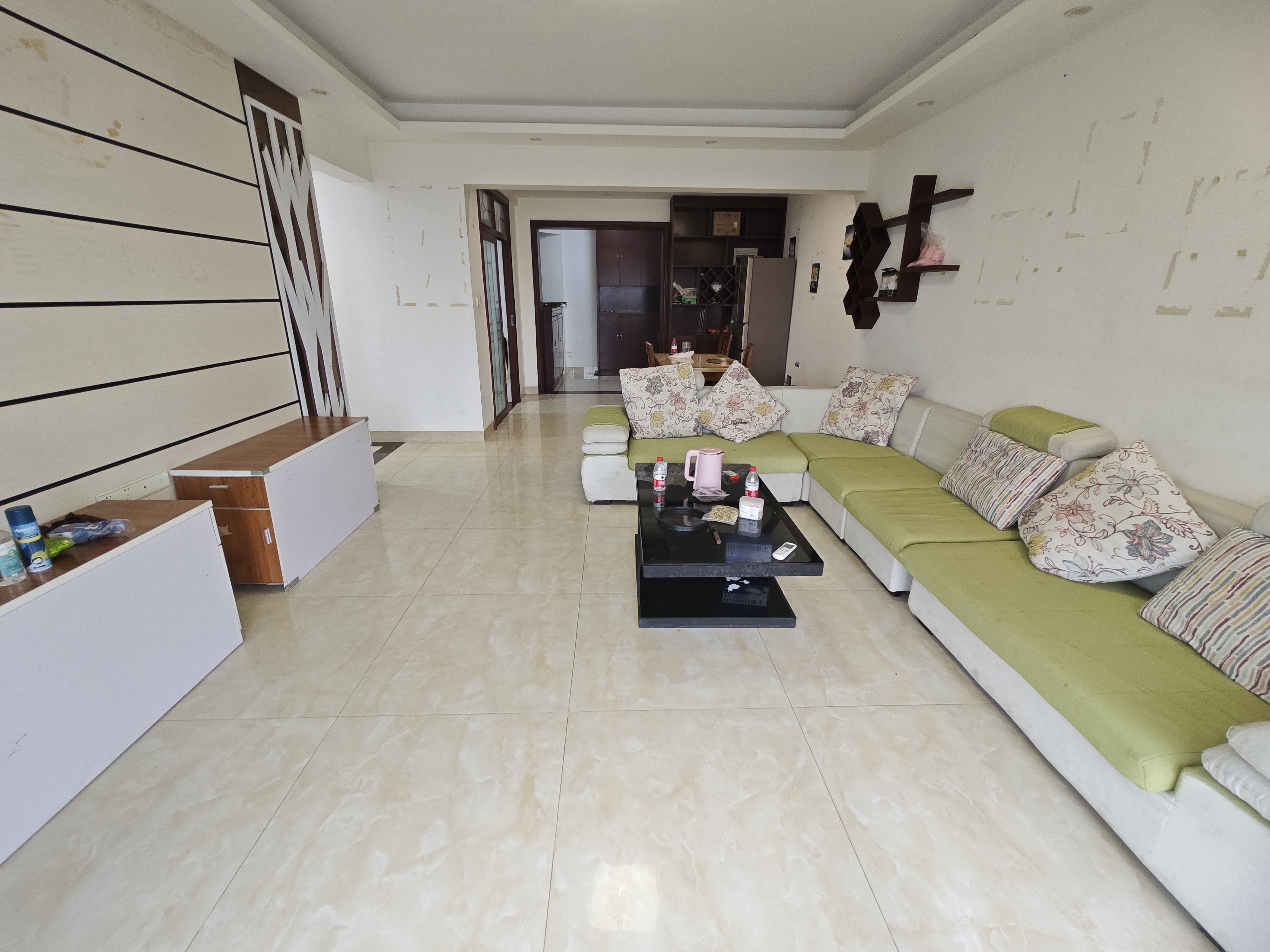 博雅花园 4室2厅2卫 2600.0元/月 博雅花园 4室2厅2卫 2600.0元/月室内图