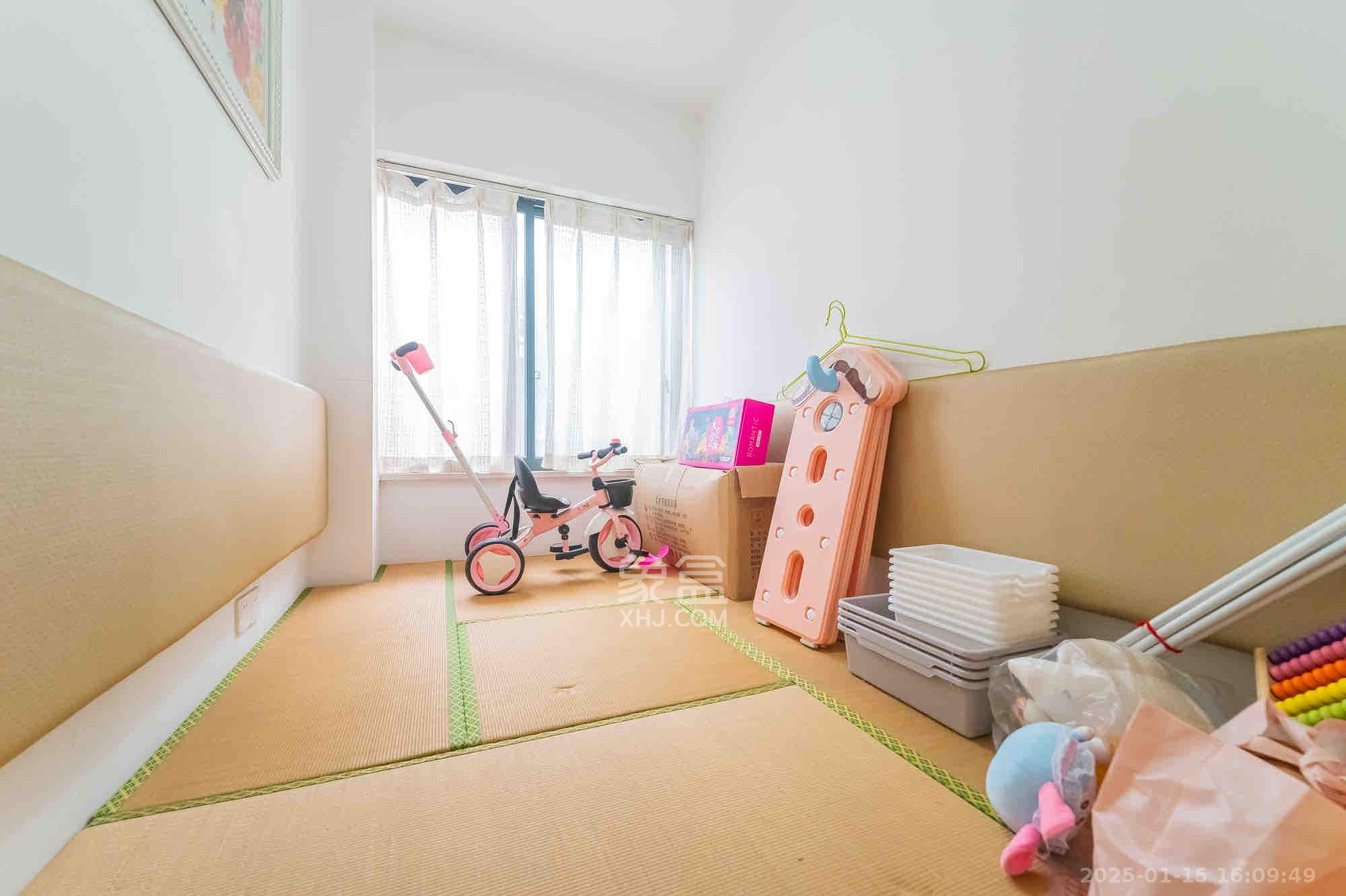 恒基凯旋门一二期  4室2厅1卫    2600.0元/月室内图