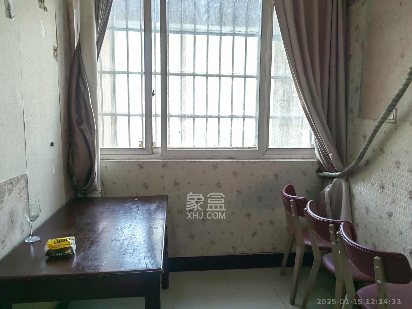 建鸿达现代公寓  3室0厅1卫   2200.00元/月室内图