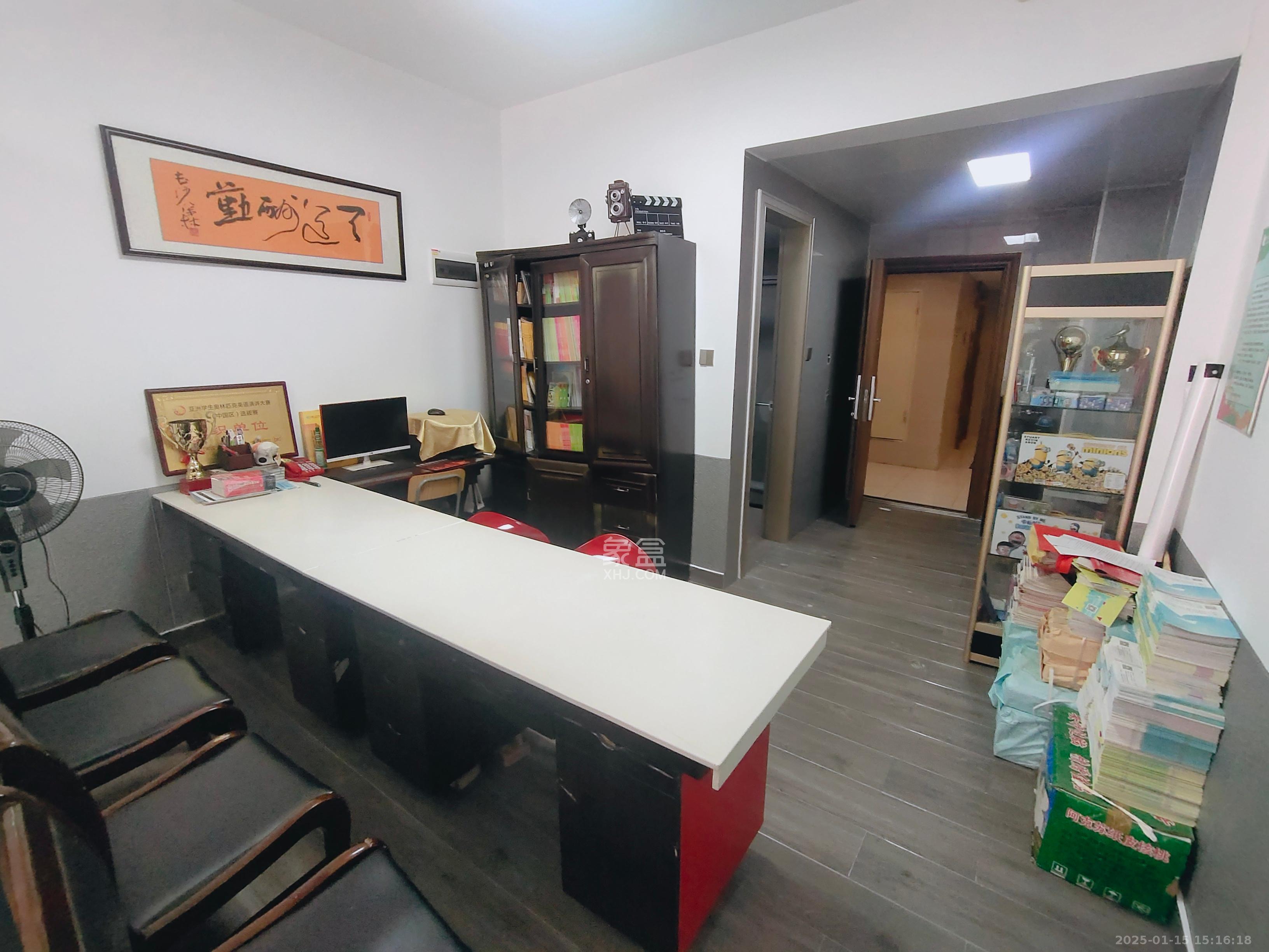 富力十号 1室1厅1卫 1800.0元/月 富力十号 1室1厅1卫 1800.0元/月室内图