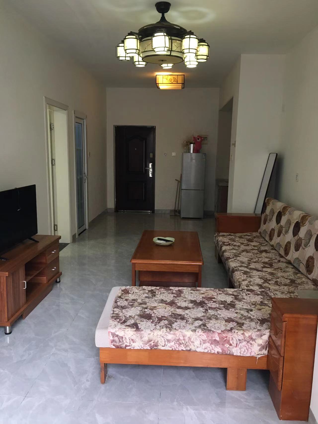 盛世一品 1室2厅1卫 1900.0元/月 盛世一品 1室2厅1卫 1900.0元/月室内图