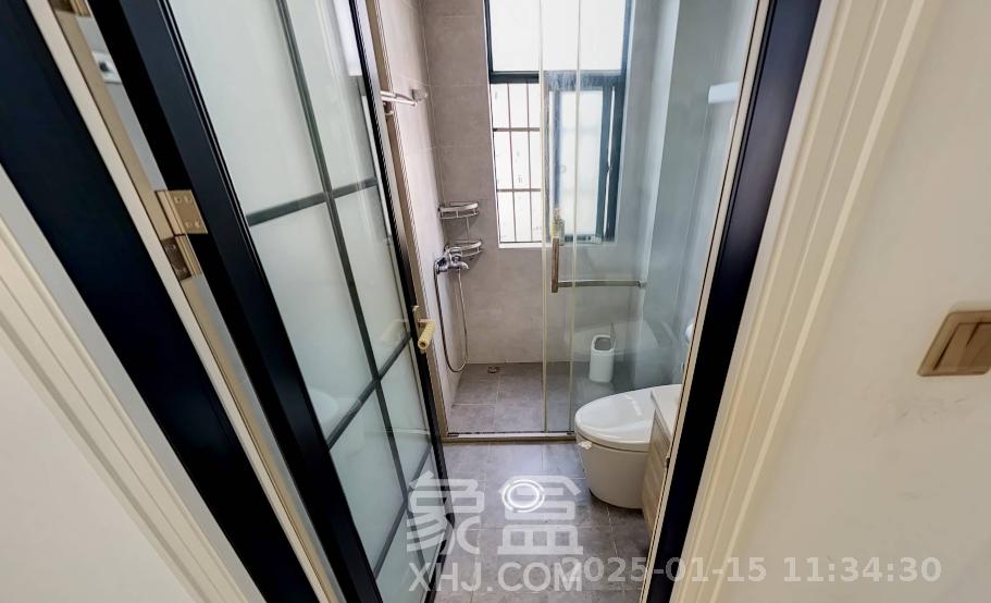 洋湖时代 3室2厅2卫 2700.0元/月 洋湖时代 3室2厅2卫 2700.0元/月室内图