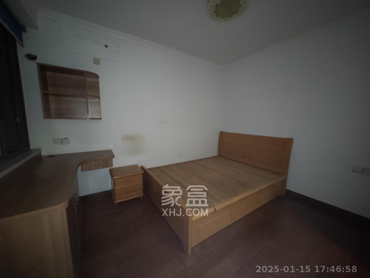 世茂铂翠湾一期  3室2厅1卫   2800.00元/月室内图
