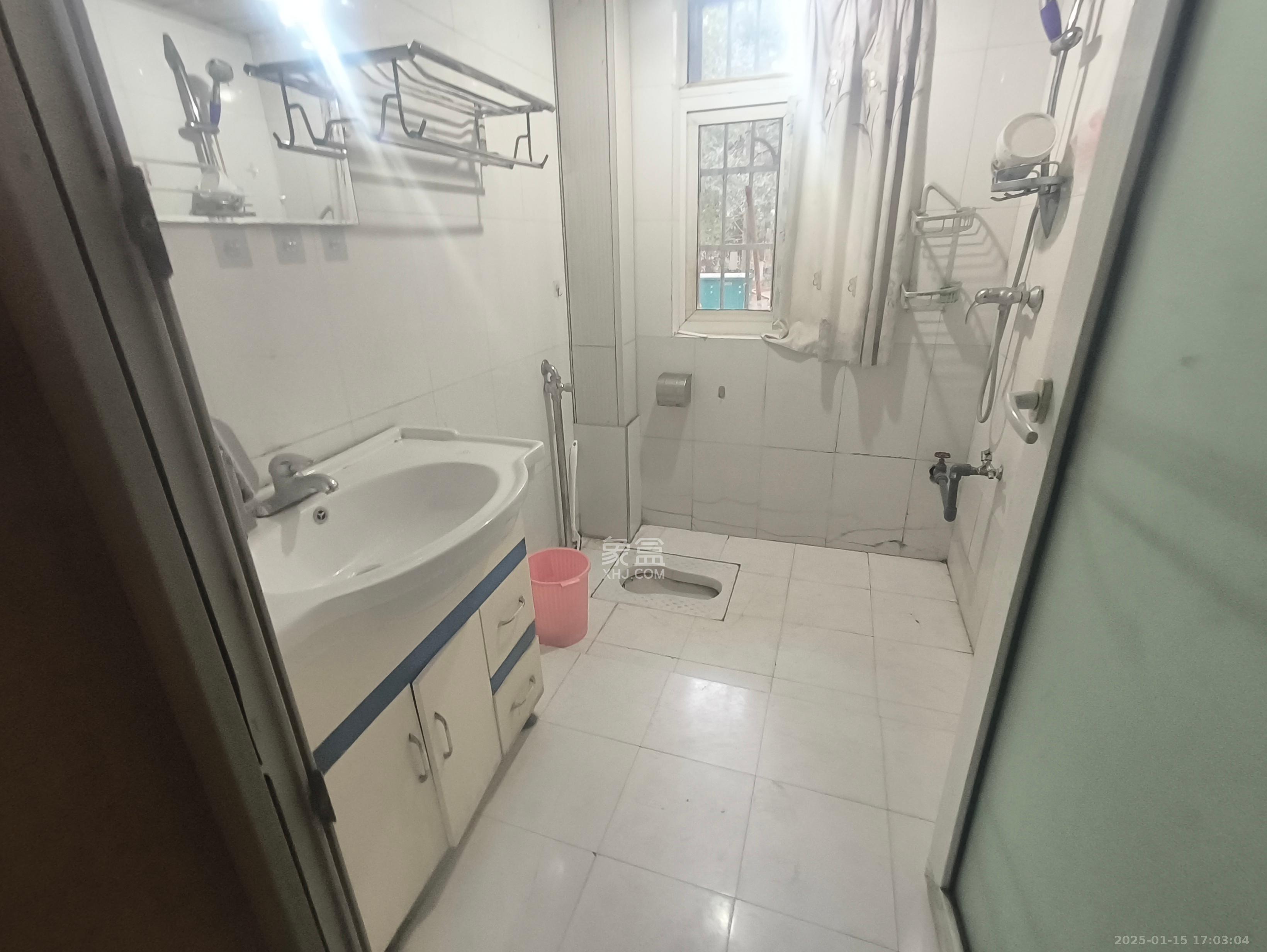 枫华府第  2室1厅1卫   1500.00元/月室内图