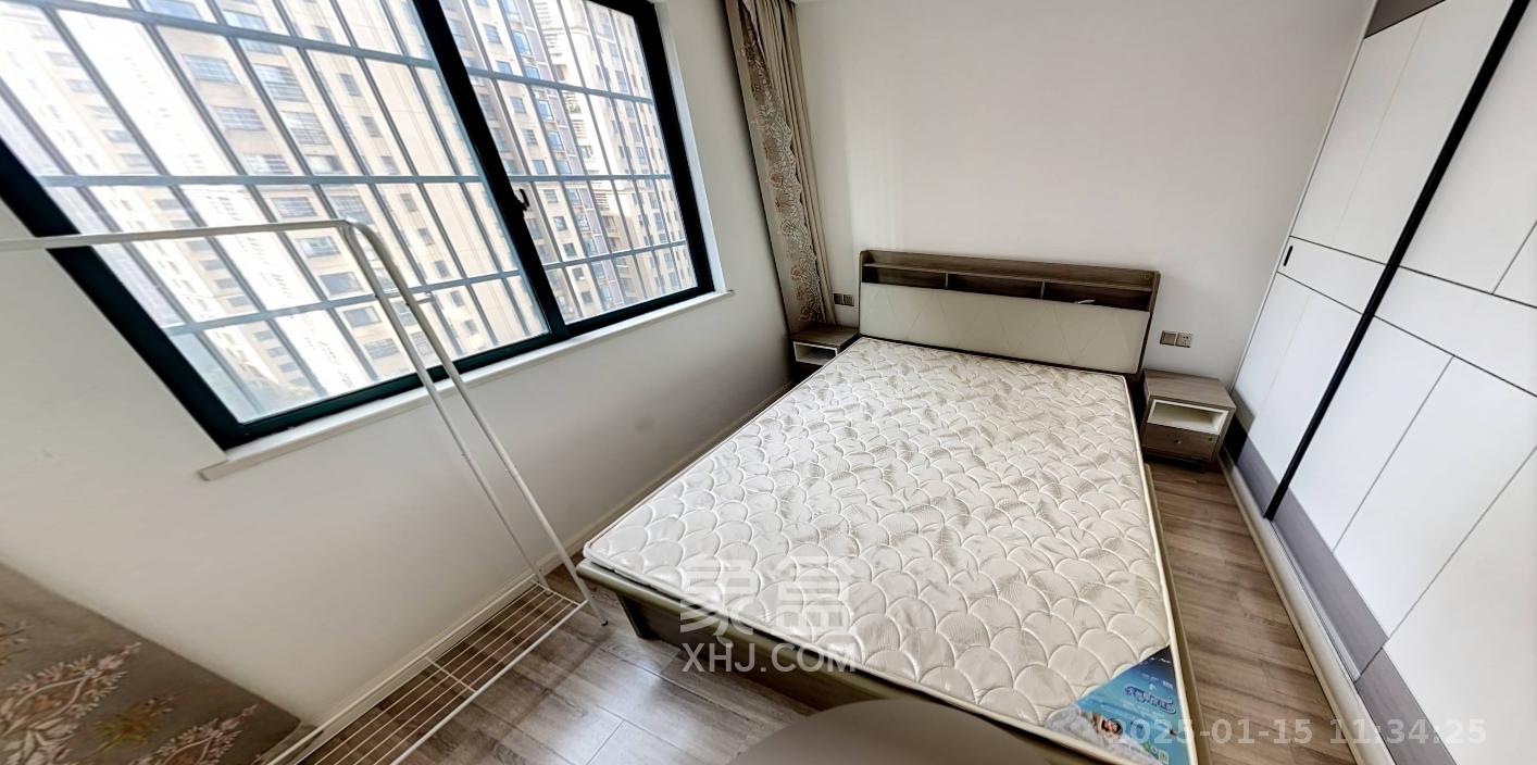 洋湖时代 3室2厅2卫 2700.0元/月 洋湖时代 3室2厅2卫 2700.0元/月室内图