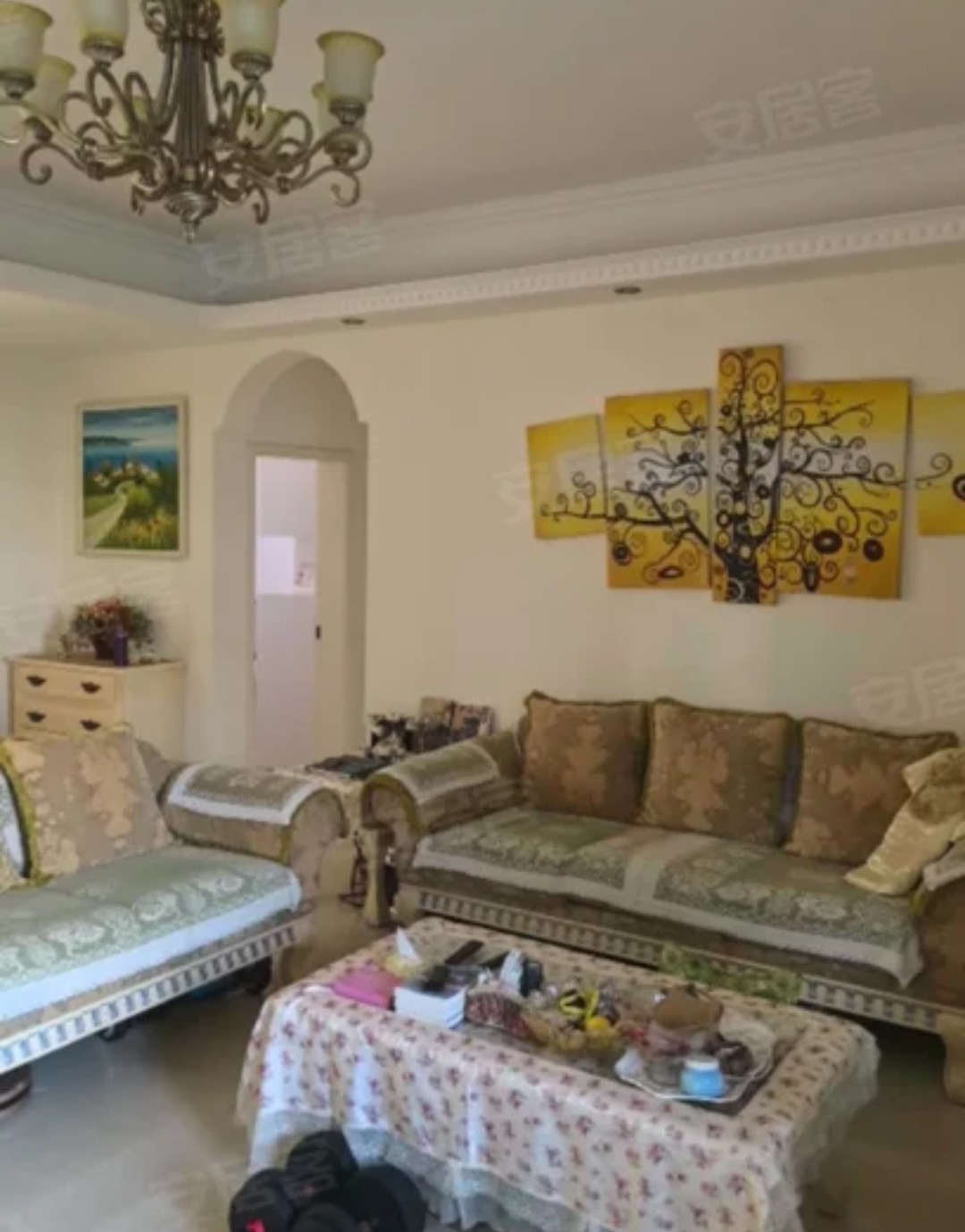 荣域  1室0厅0卫    320.0万 荣域  1室0厅0卫    320.0万客厅