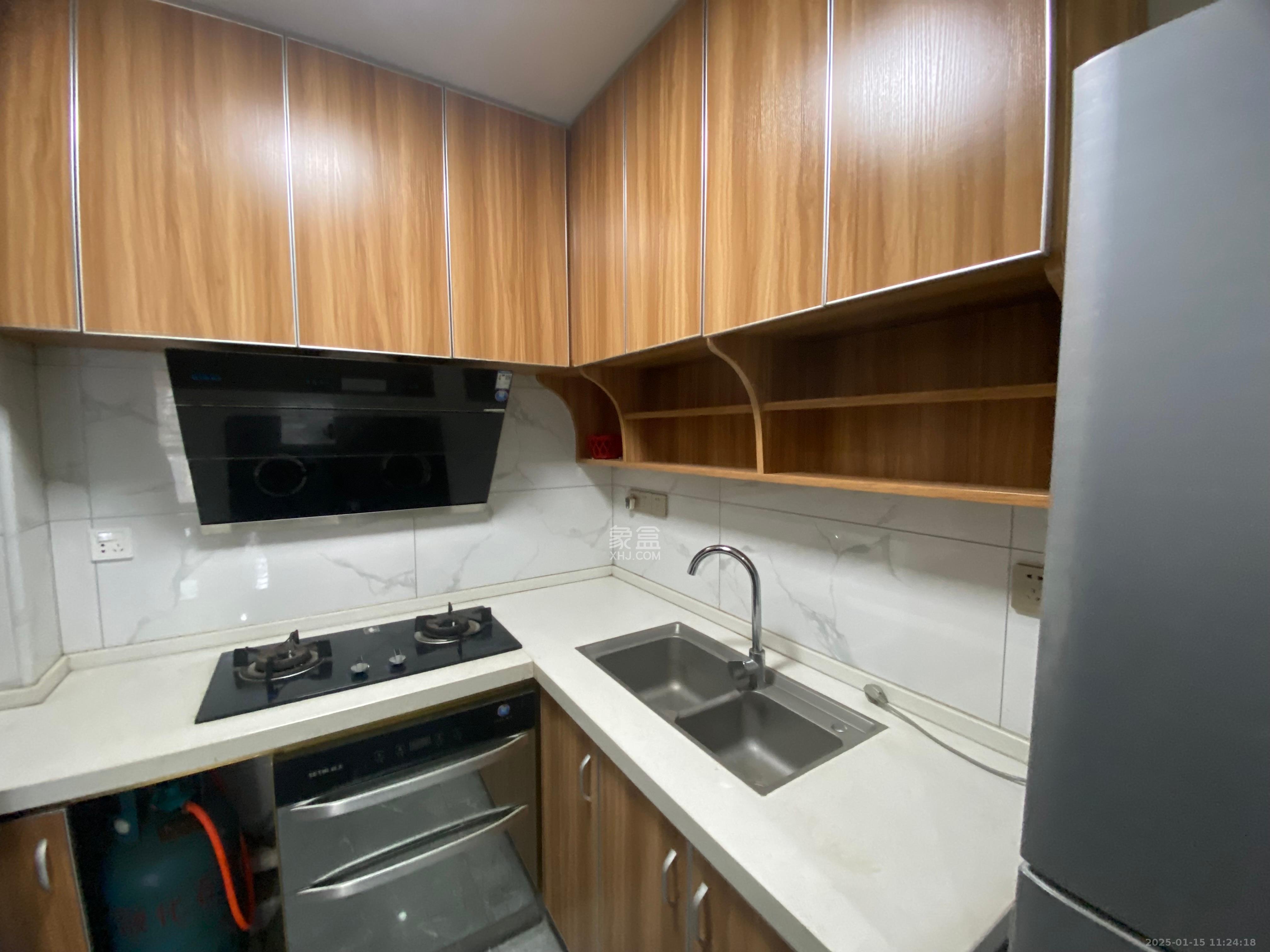 美林美寓 1室1厅1卫 1800.0元/月 美林美寓 1室1厅1卫 1800.0元/月室内图