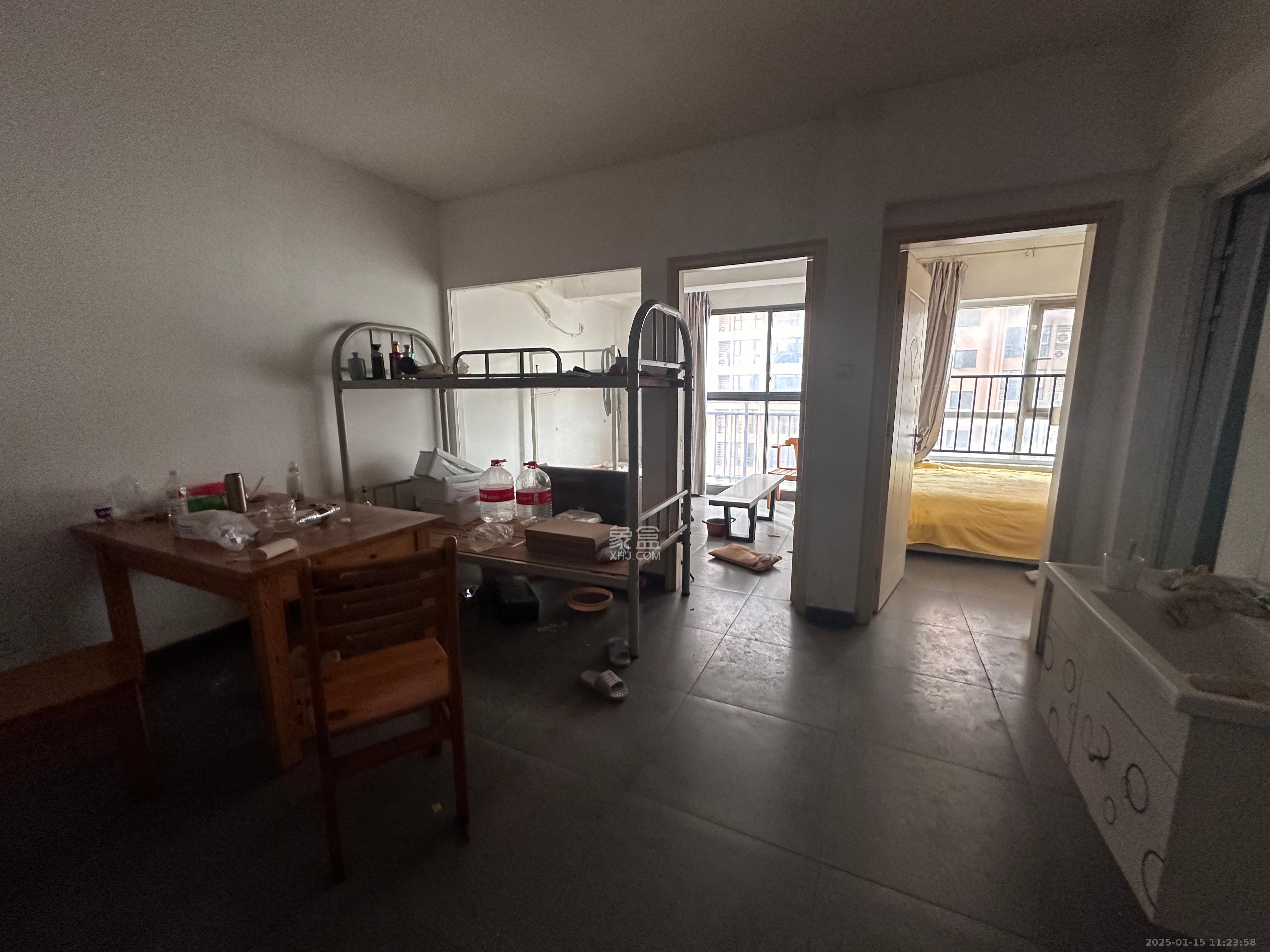 长城雅苑  1室1厅1卫    2000.0元/月 长城雅苑  1室1厅1卫    2000.0元/月