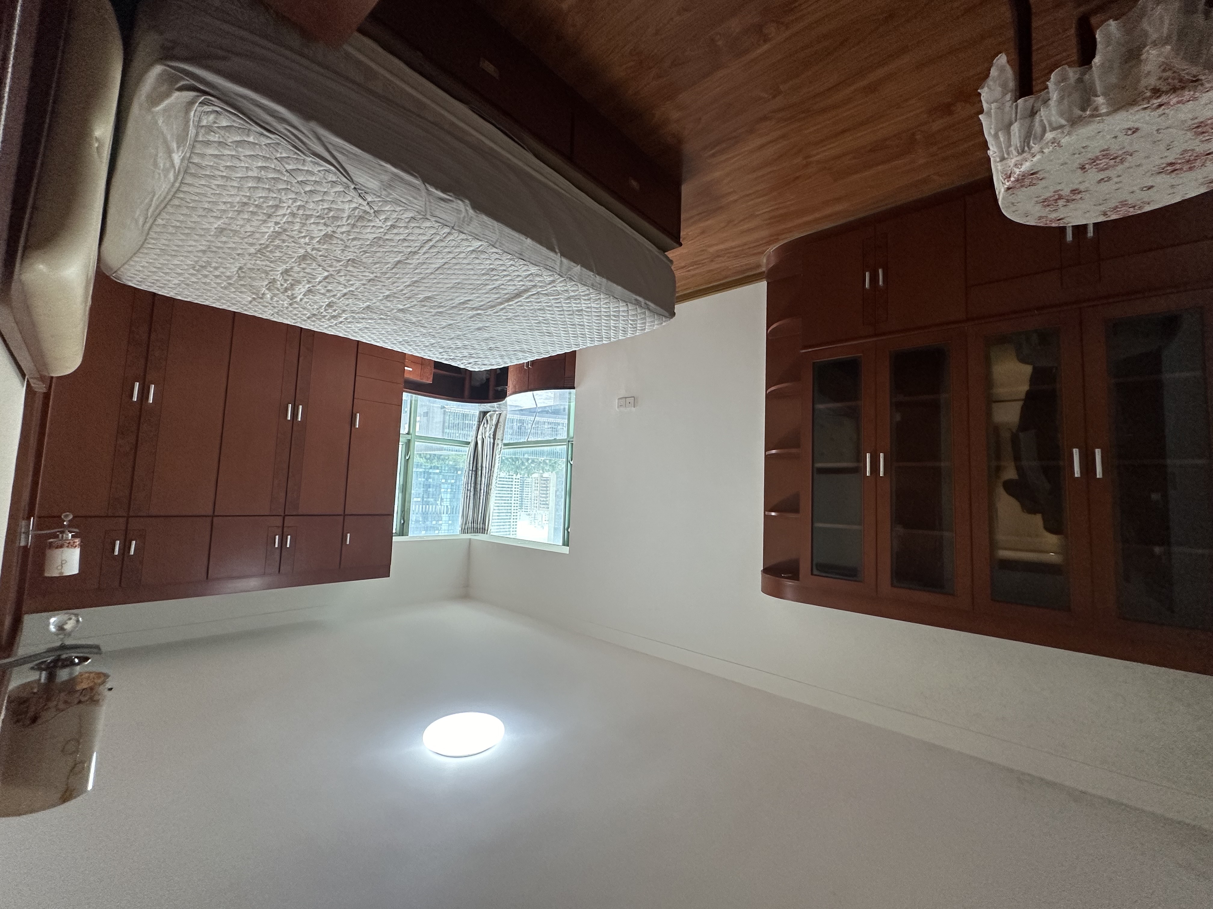 置地花园 3室2厅2卫 190.0万 置地花园 3室2厅2卫 190.0万客厅