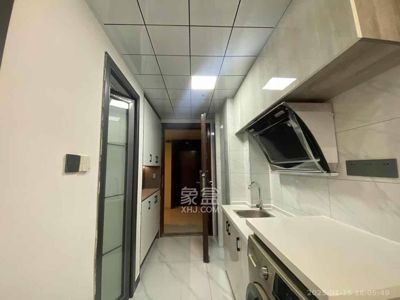 碧桂园城市之光  0室1厅1卫   1600.00元/月室内图