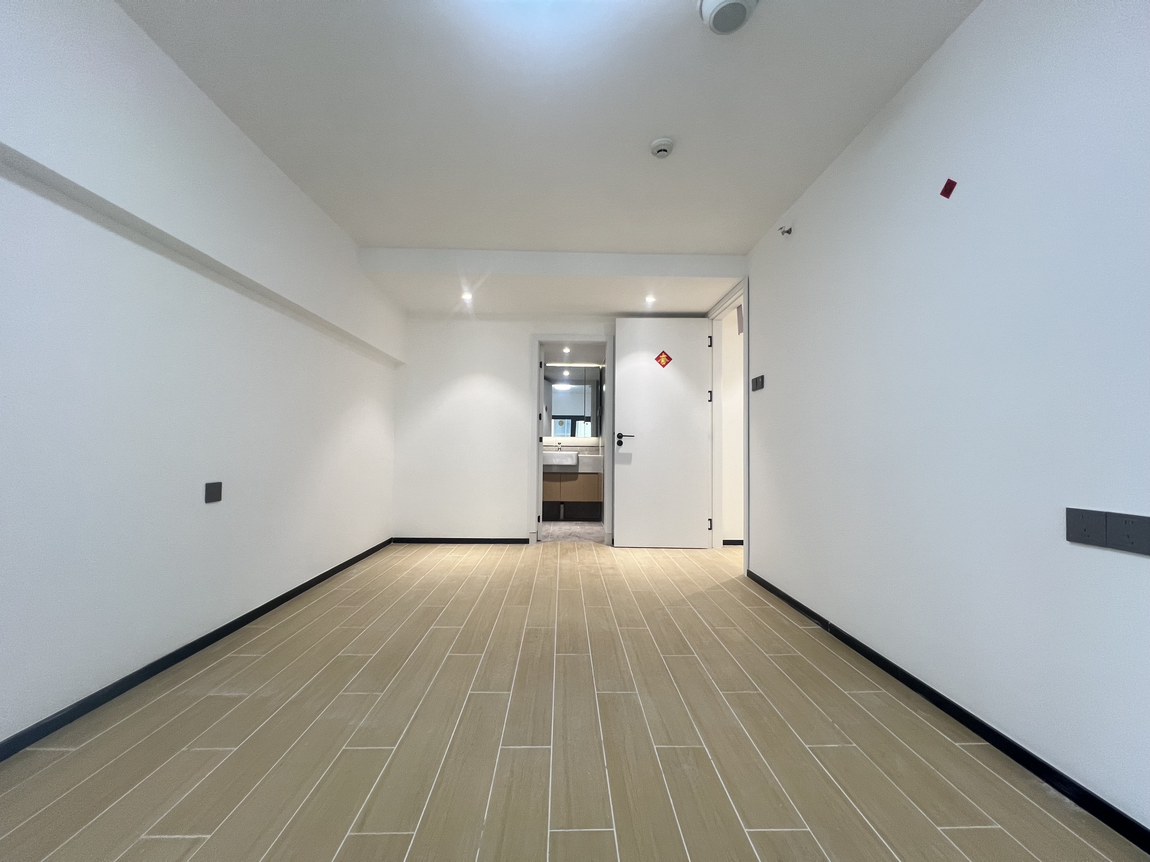 海航豪庭南苑  1室0厅0卫    2800.0元/月 海航豪庭南苑  1室0厅0卫    2800.0元/月室内图