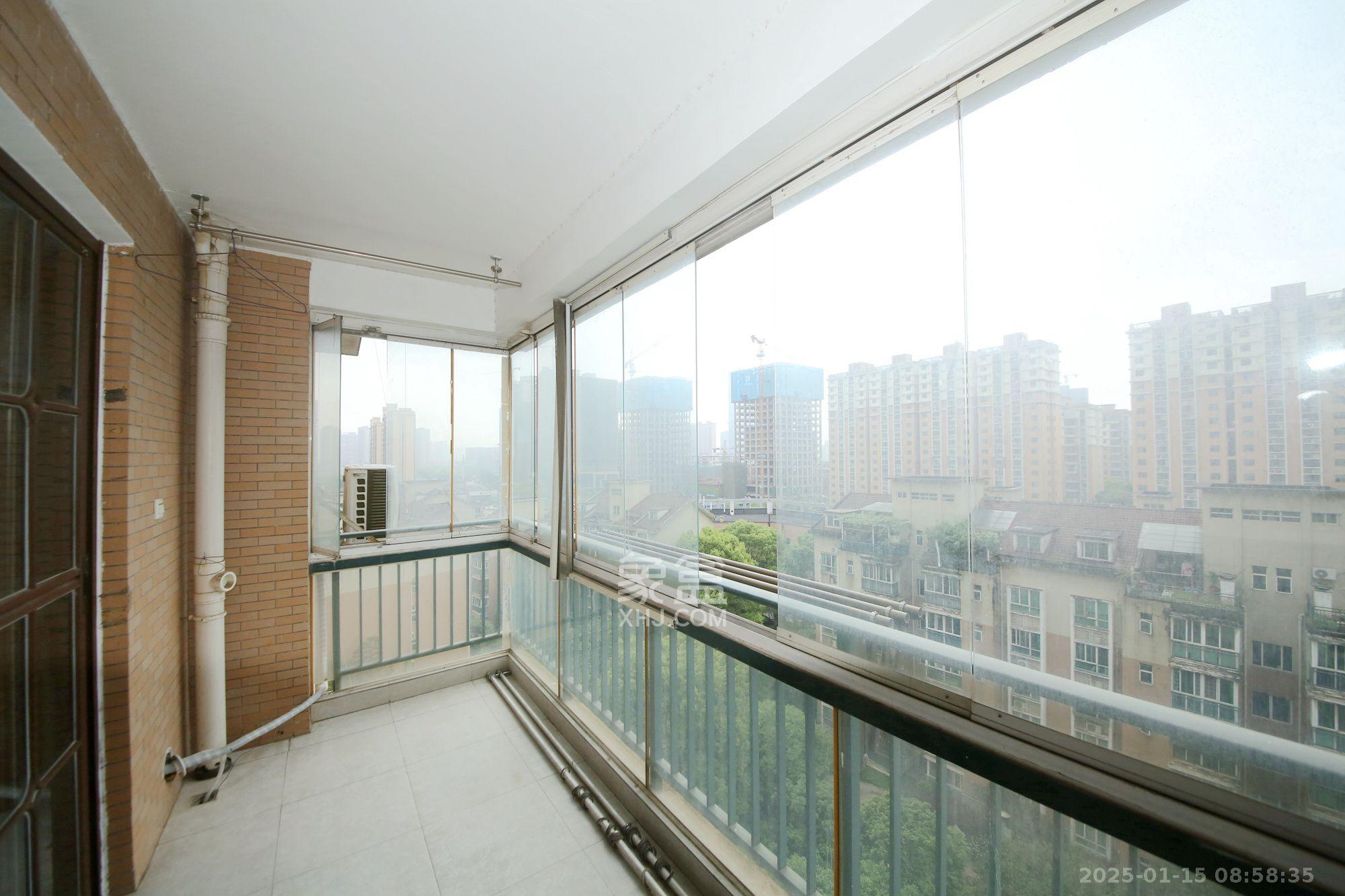 锦湘国际星城一期(锦美苑) 4室2厅2卫 3000.0元/月 锦湘国际星城一期(锦美苑) 4室2厅2卫 3000.0元/月室内图