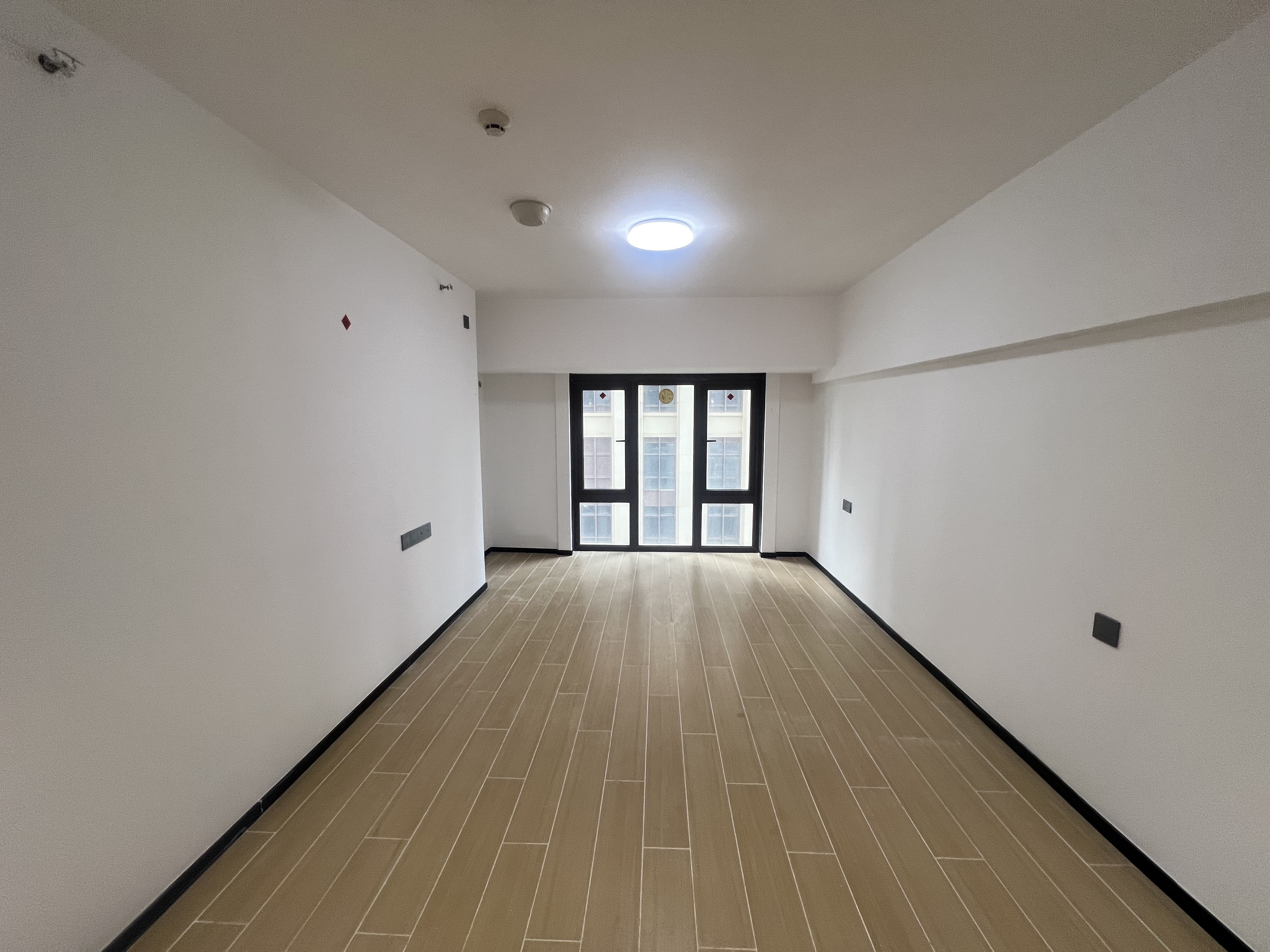 海航豪庭南苑  1室0厅0卫    2800.0元/月 海航豪庭南苑  1室0厅0卫    2800.0元/月室内图