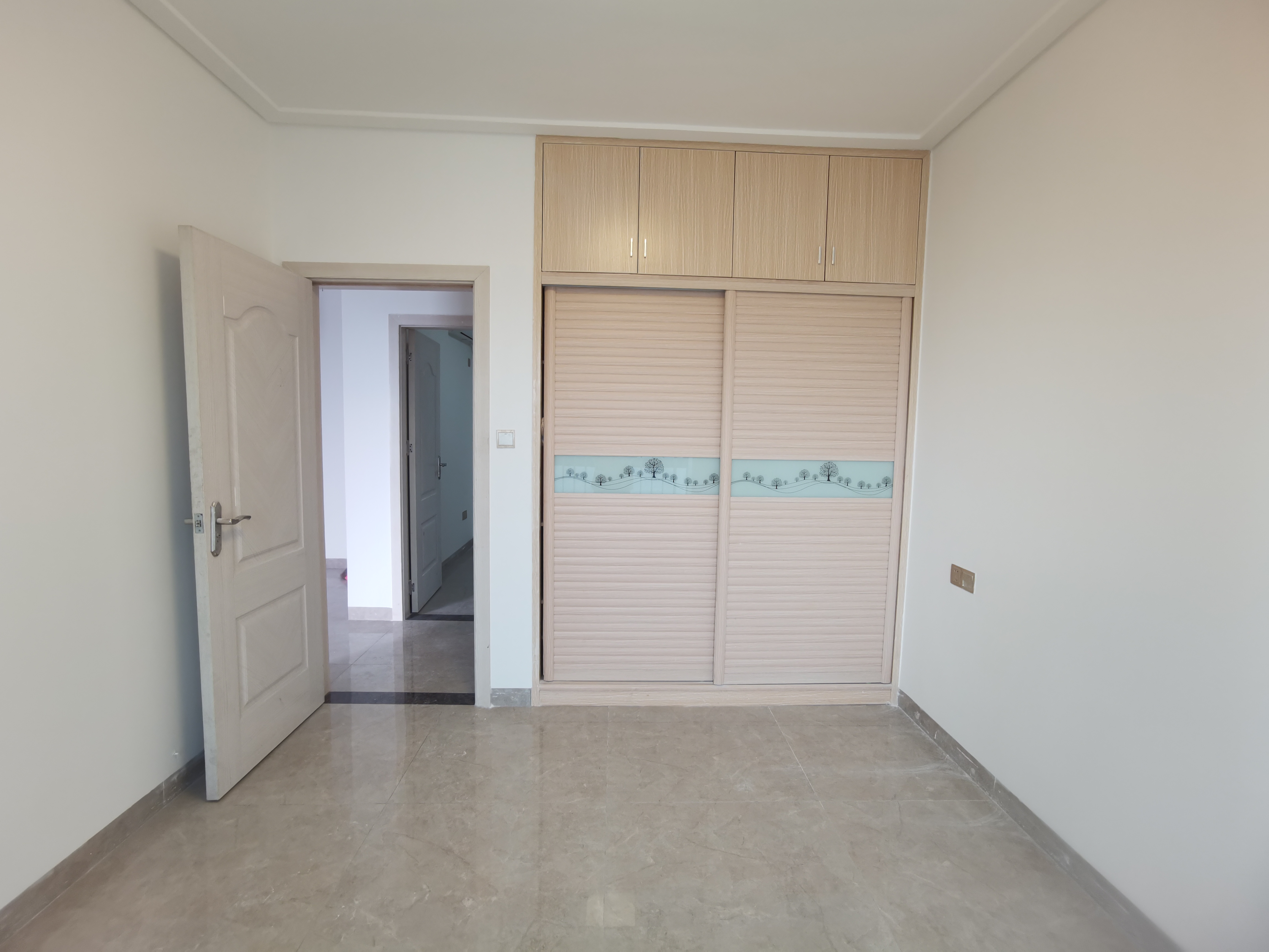 国兴城(B区)  2室2厅1卫    2700.0元/月 国兴城(B区)  2室2厅1卫    2700.0元/月室内图