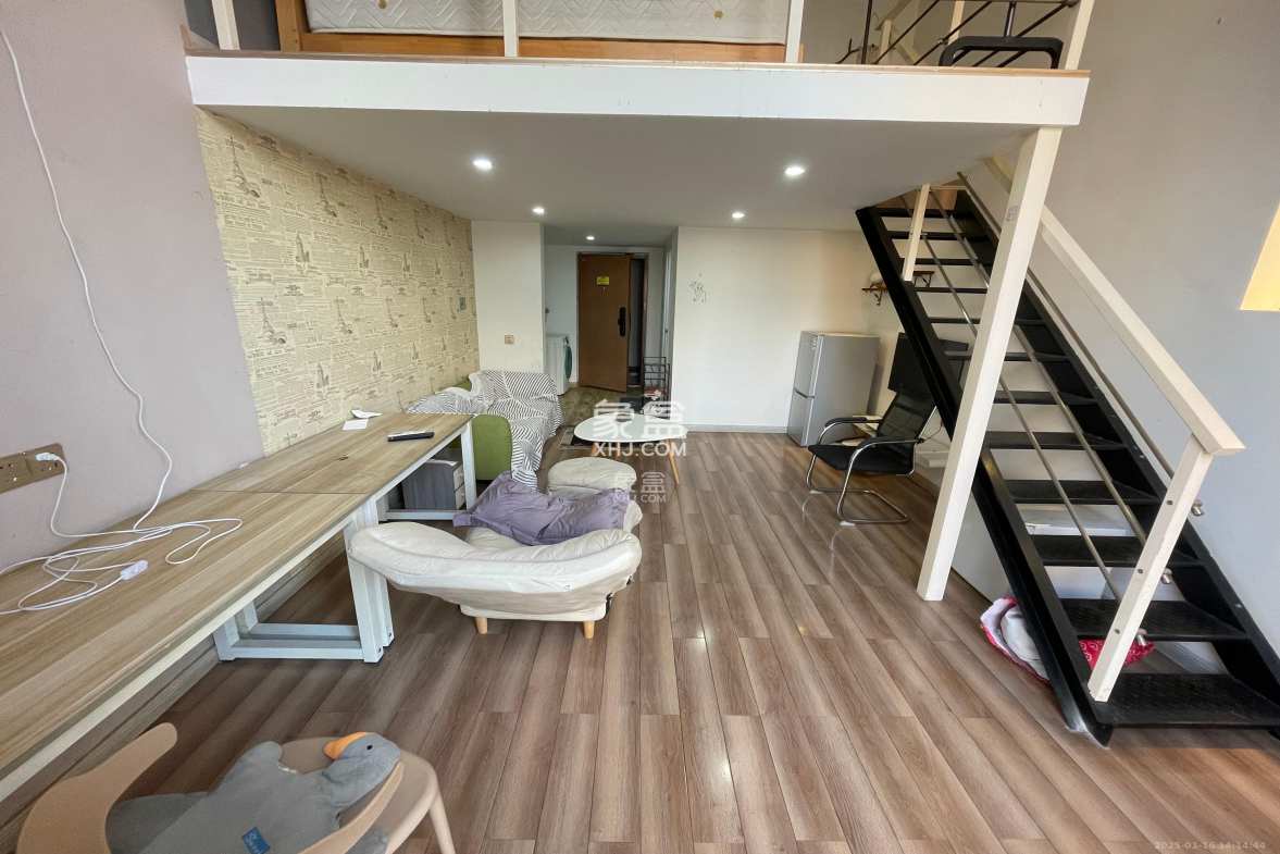 洋湖时代  1室1厅1卫    1600.0元/月 洋湖时代  1室1厅1卫    1600.0元/月室内图