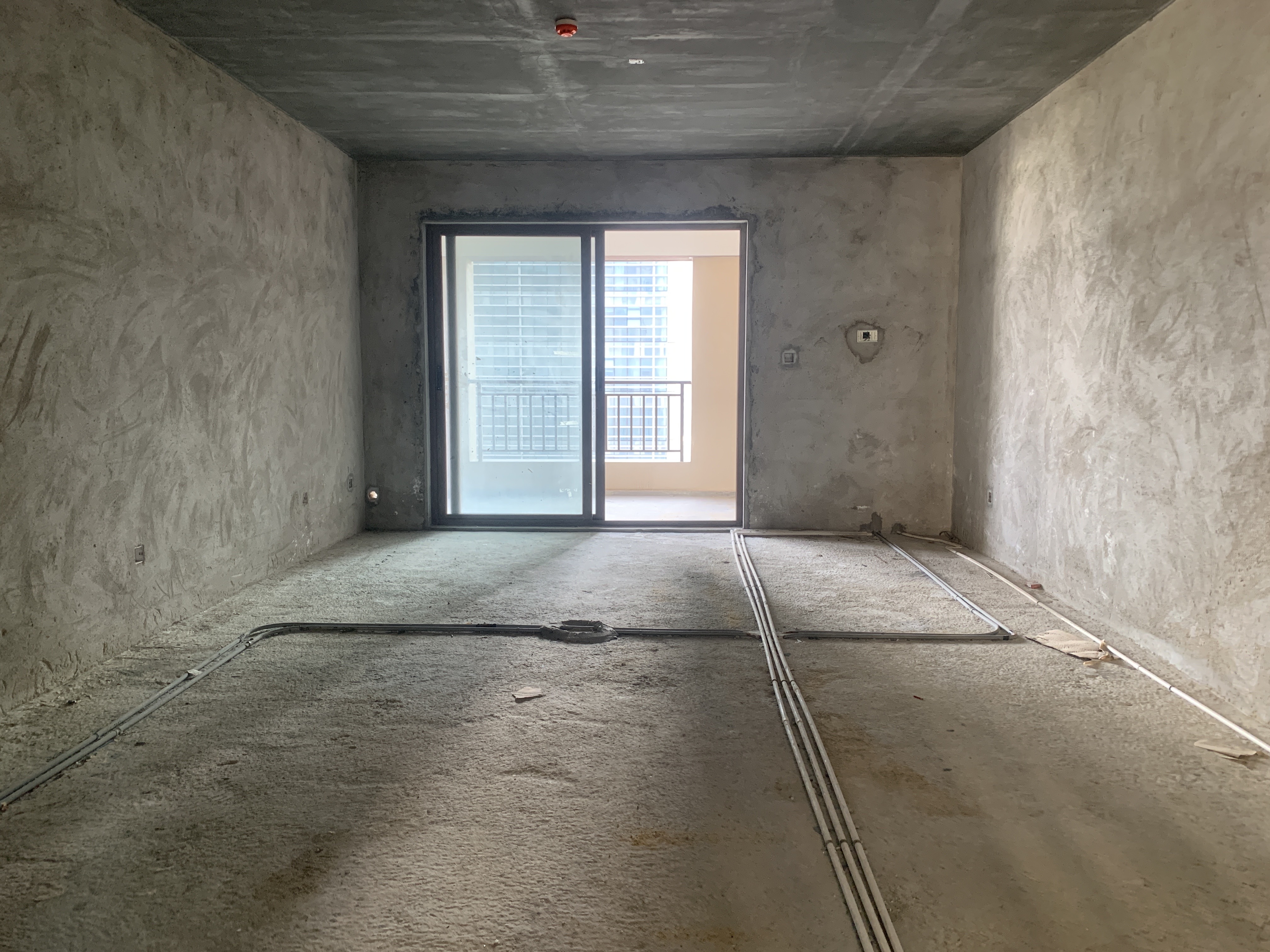 海航豪庭北苑 3室2厅2卫 374.0万 海航豪庭北苑 3室2厅2卫 374.0万客厅