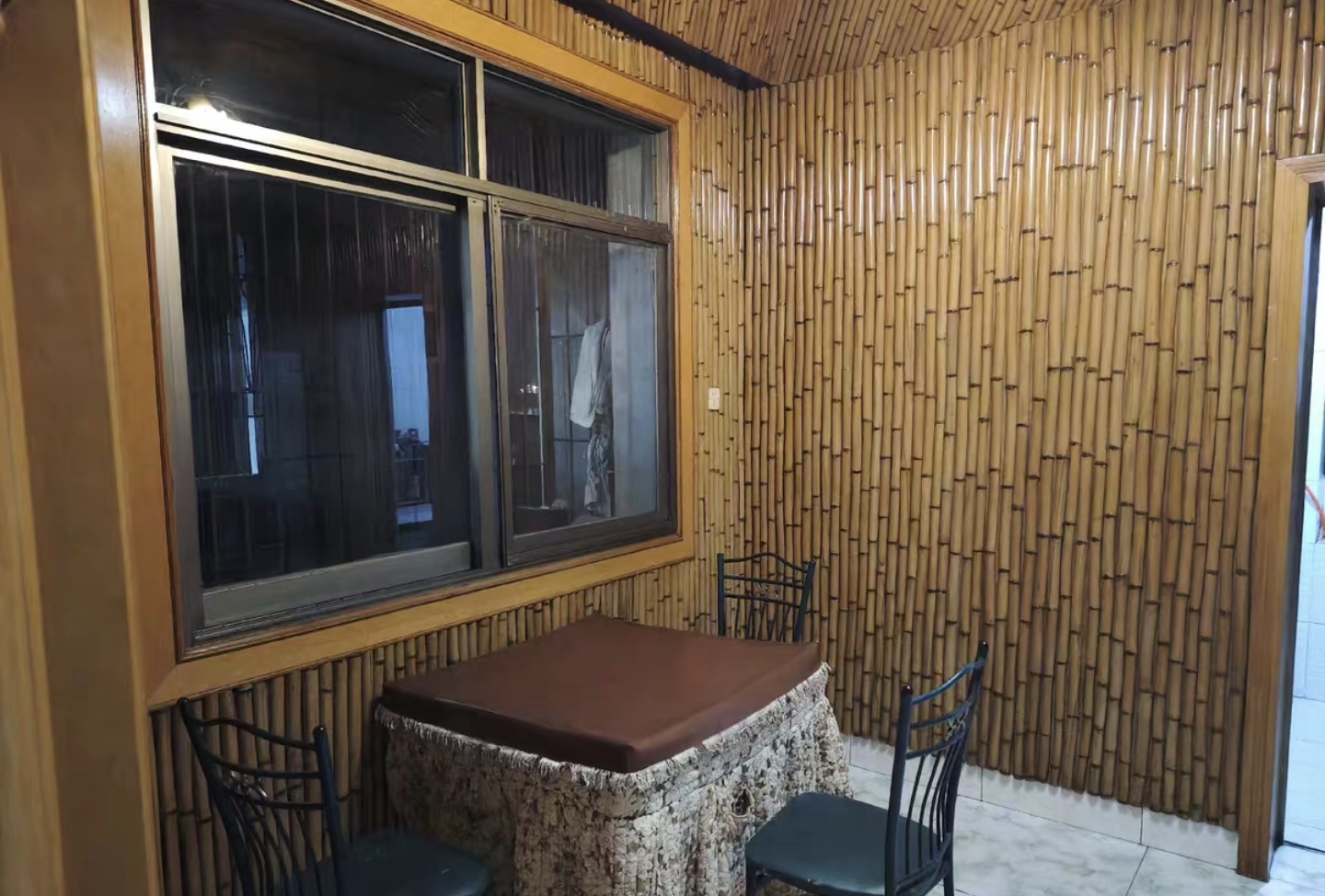 区公安局家属楼 2室1厅1卫 800.0元/月 区公安局家属楼 2室1厅1卫 800.0元/月室内图