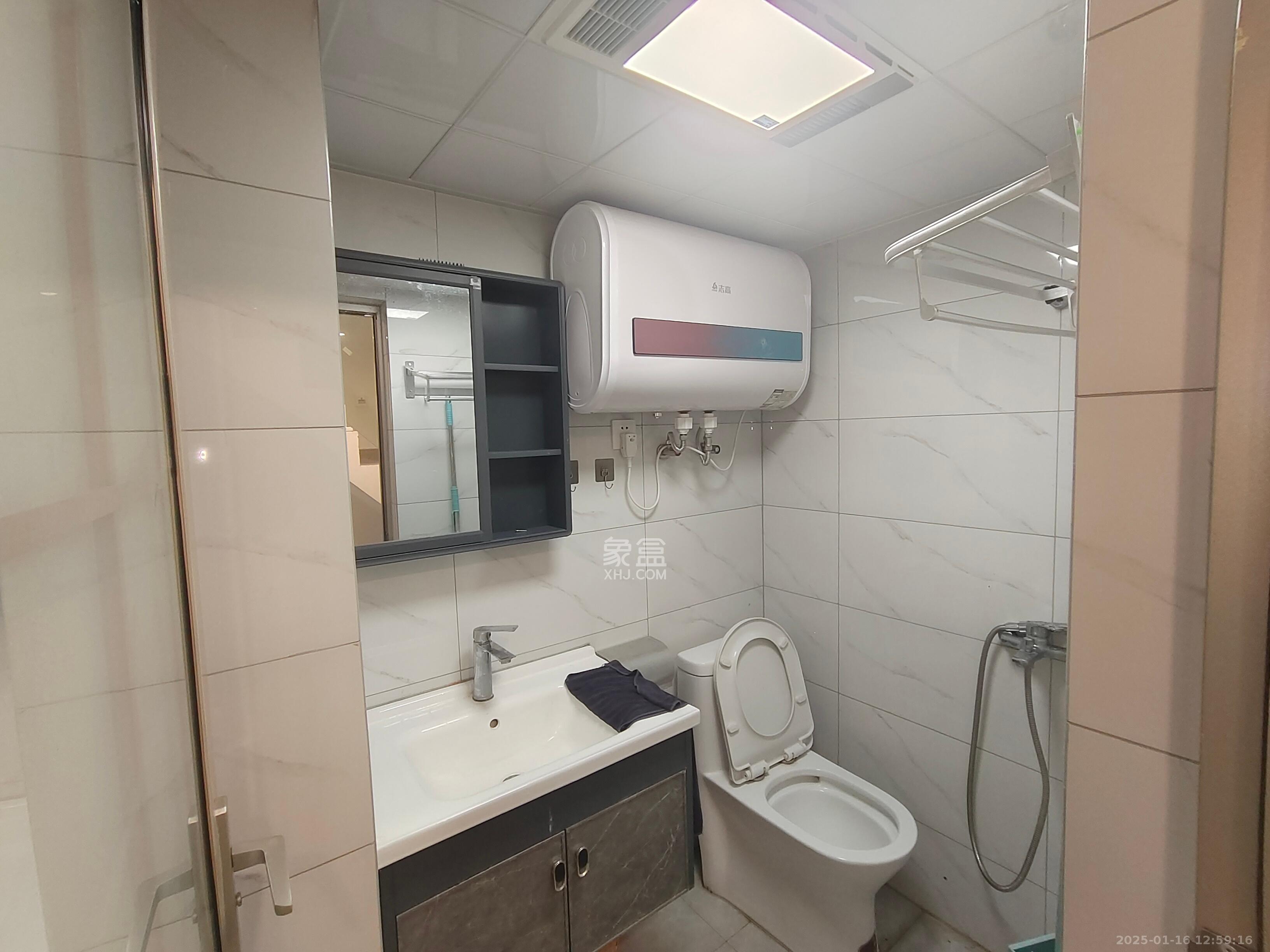 金地铂悦 1室0厅0卫 1700.0元/月 金地铂悦 1室0厅0卫 1700.0元/月室内图