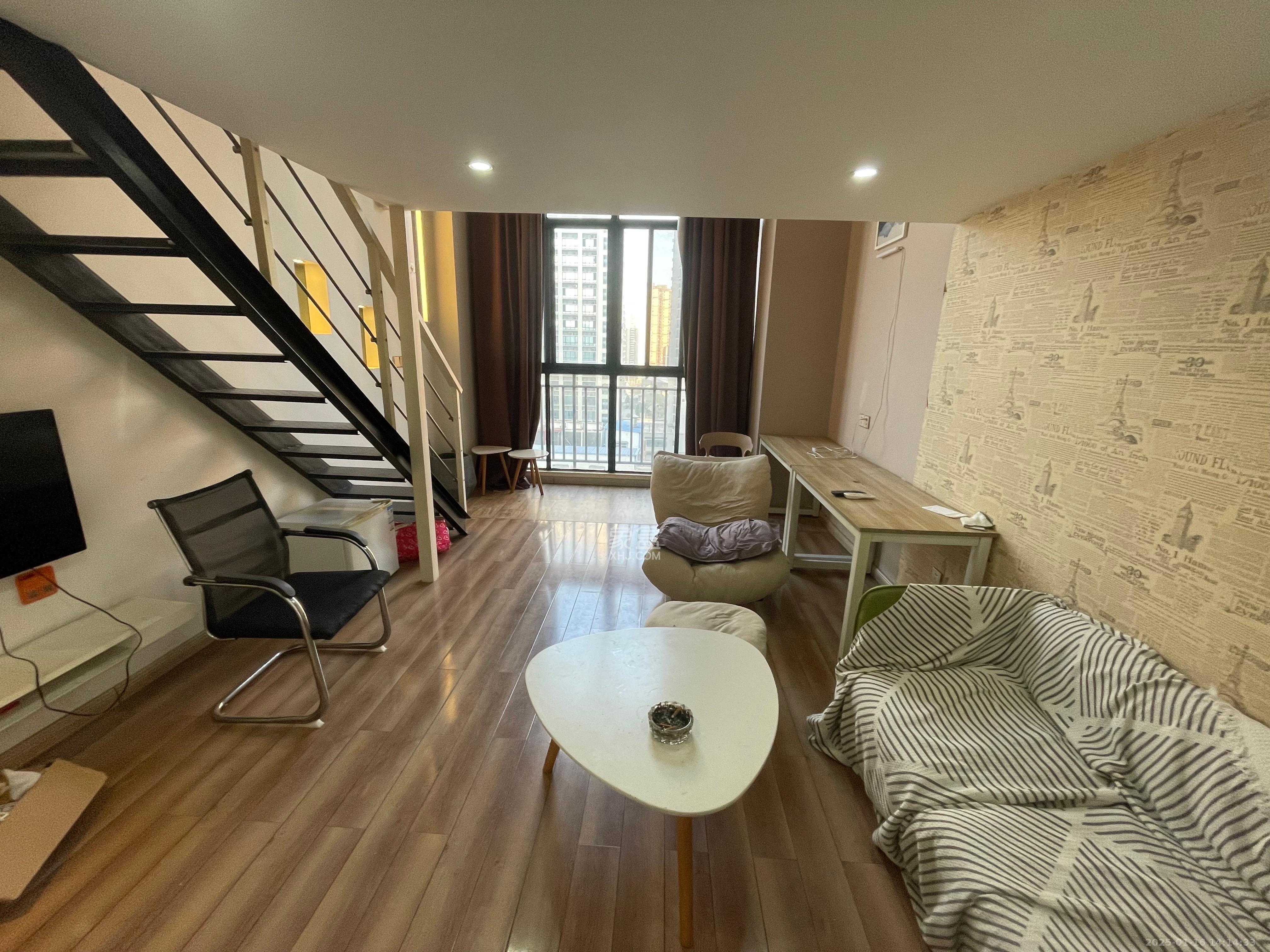 洋湖时代  1室1厅1卫    1600.0元/月 洋湖时代  1室1厅1卫    1600.0元/月