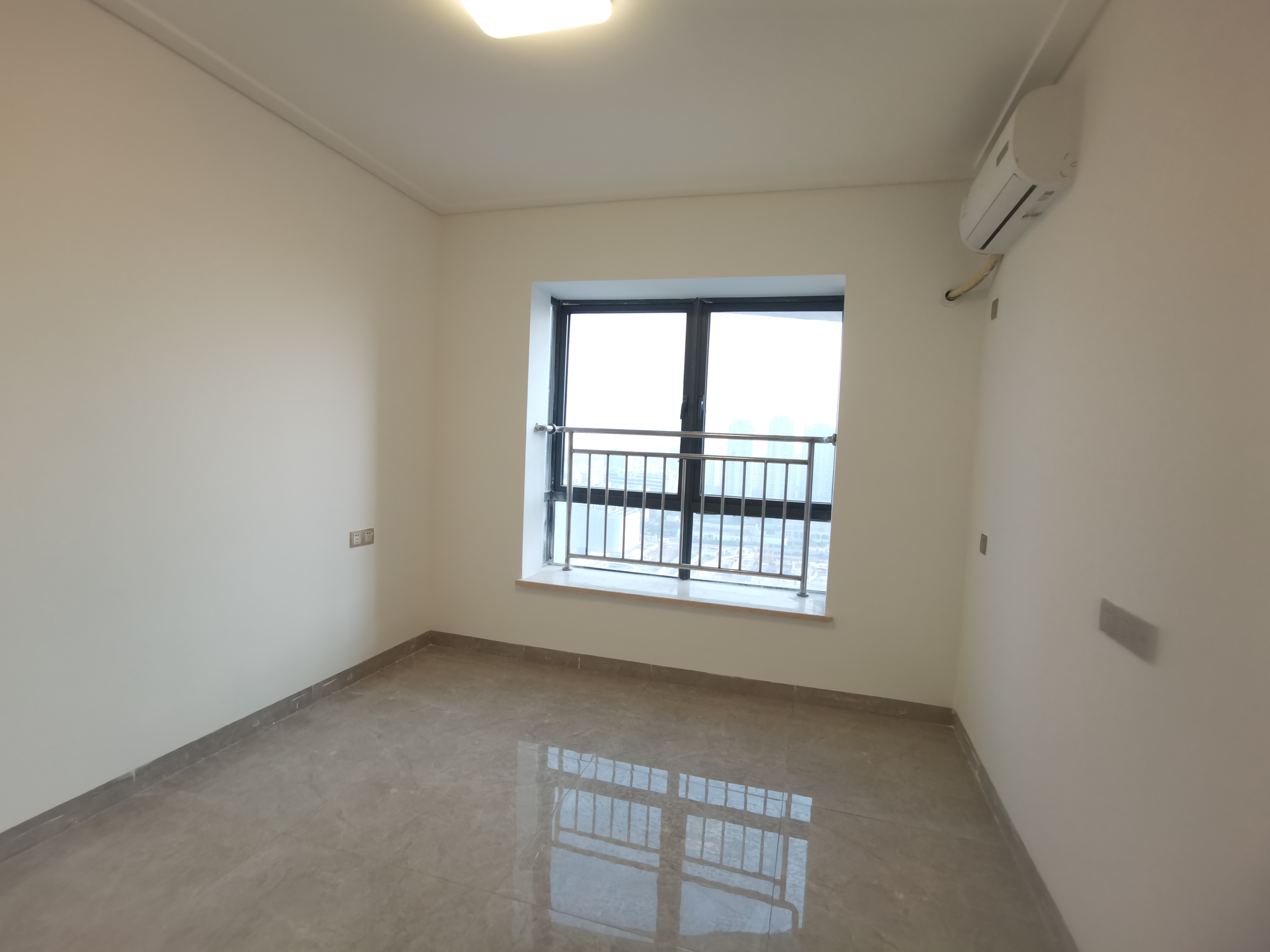 国兴城(B区)  2室2厅1卫    2700.0元/月 国兴城(B区)  2室2厅1卫    2700.0元/月室内图