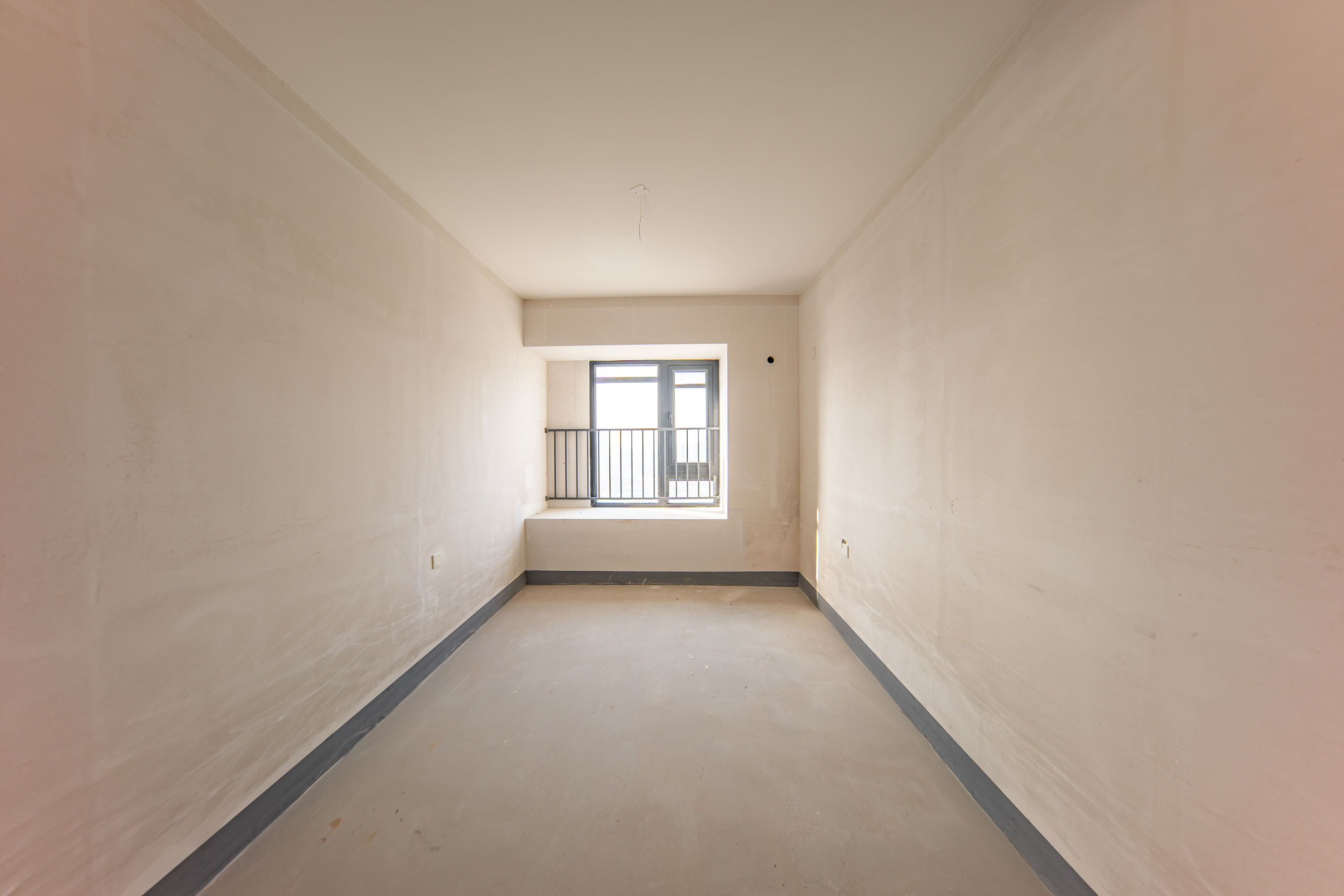 建投象山国际  4室2厅2卫   152.00万卧室