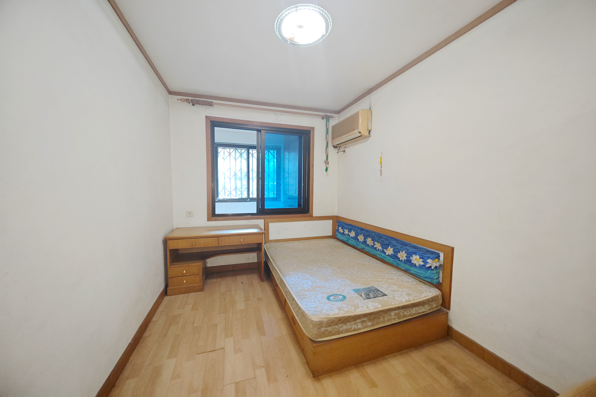 长岭烟草公司宿舍(金祥公寓) 3室2厅1卫 78.0万 长岭烟草公司宿舍(金祥公寓) 3室2厅1卫 78.0万卧室