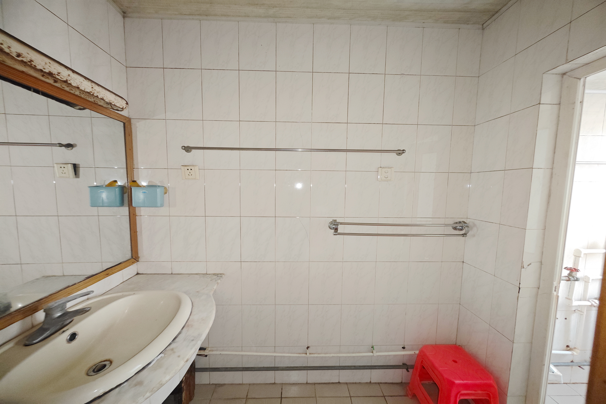 长岭烟草公司宿舍(金祥公寓) 3室2厅1卫 78.0万 长岭烟草公司宿舍(金祥公寓) 3室2厅1卫 78.0万其他