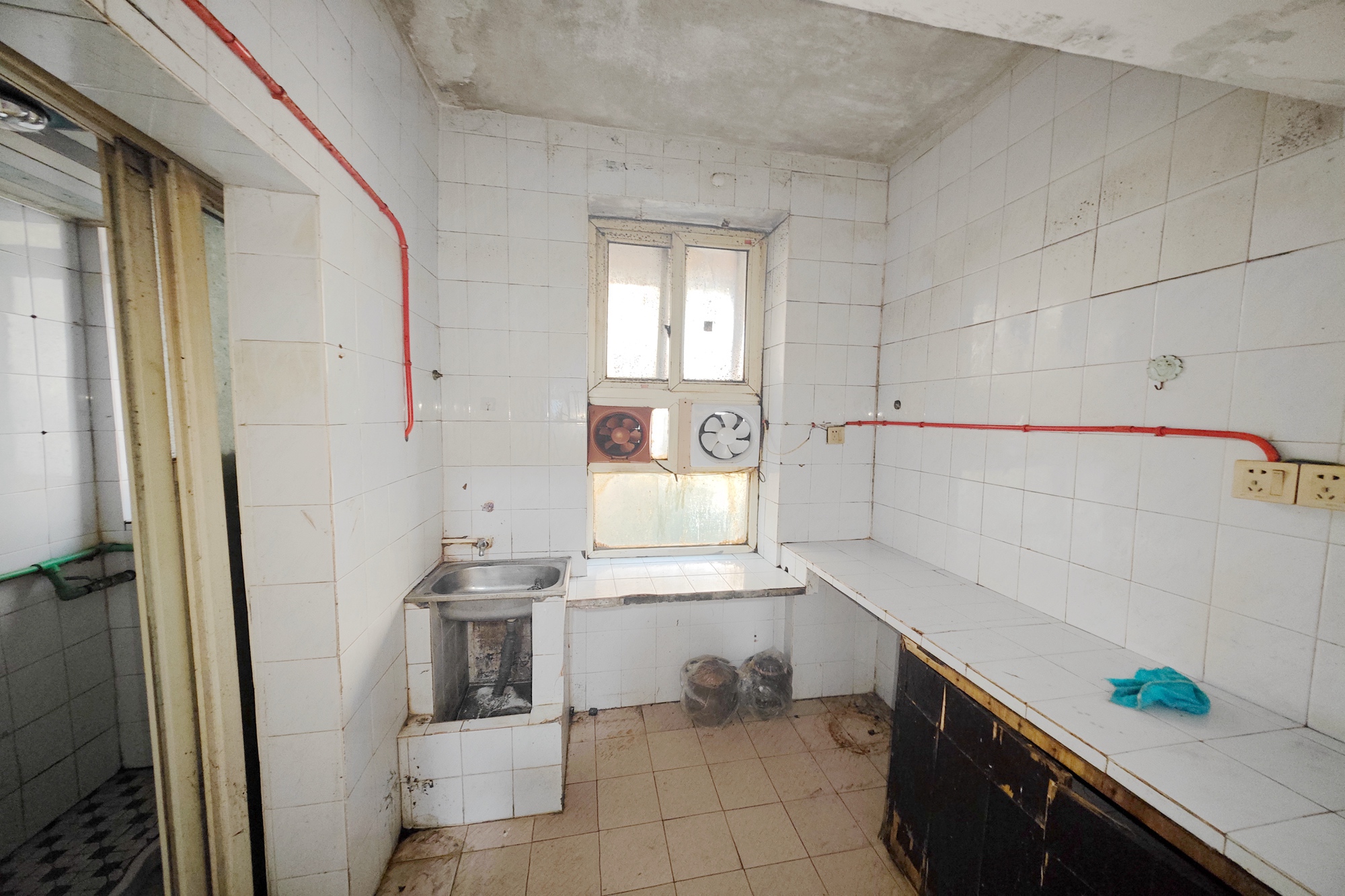 荷叶塘社区(雨花区) 1室0厅0卫 58.0万 荷叶塘社区(雨花区) 1室0厅0卫 58.0万厨房