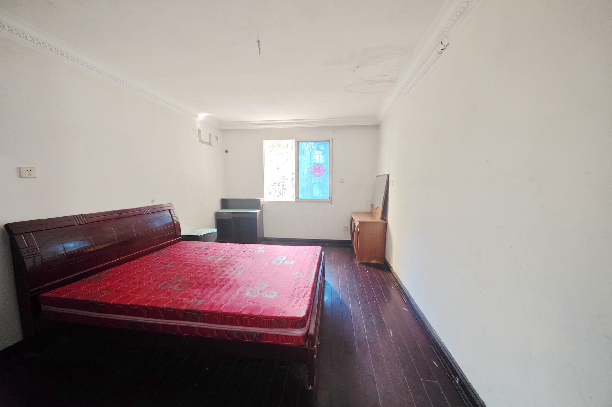 荷叶塘社区(雨花区) 1室0厅0卫 58.0万 荷叶塘社区(雨花区) 1室0厅0卫 58.0万卧室