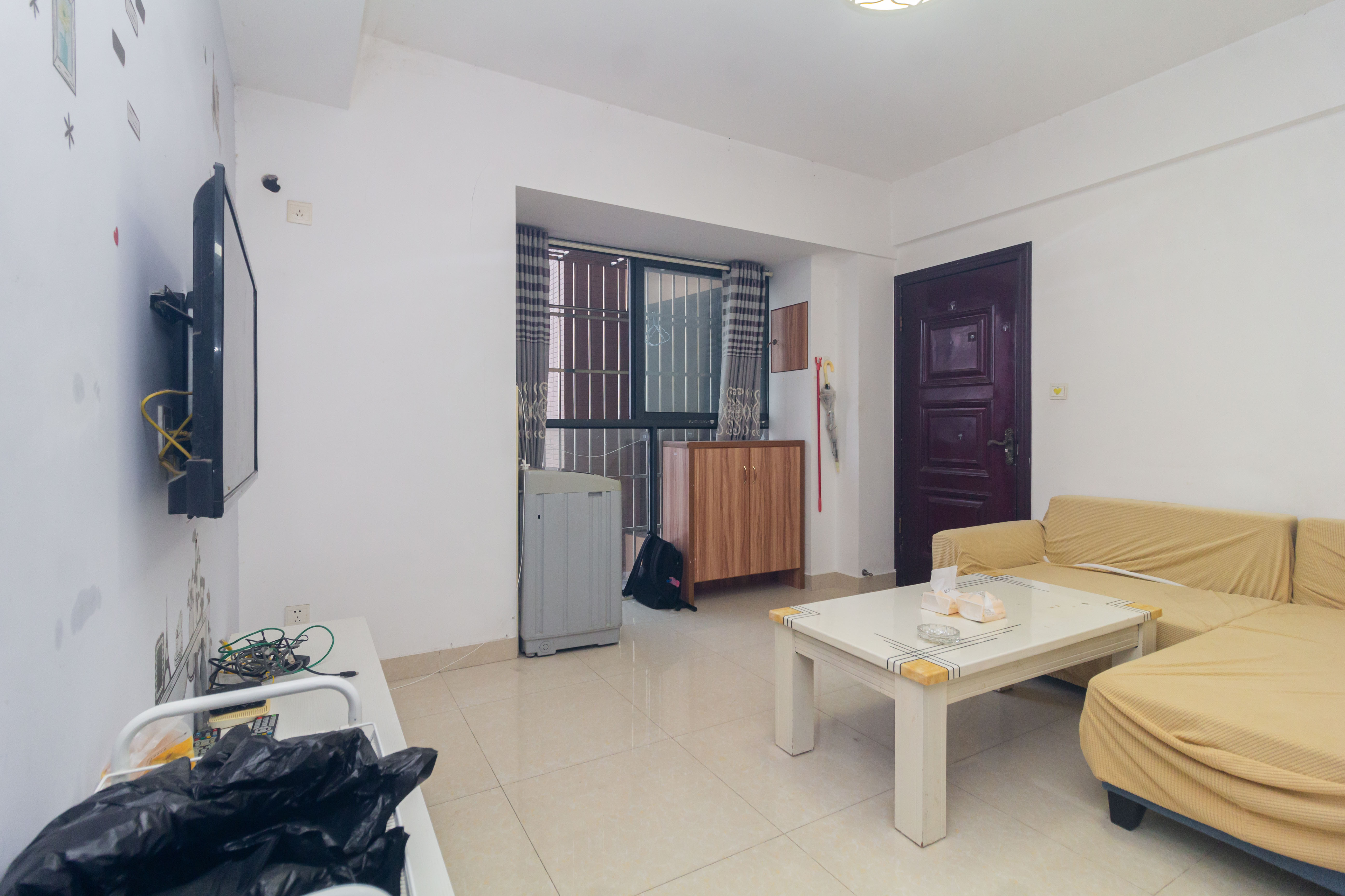 爵士湘 3室2厅2卫 65.0万 爵士湘 3室2厅2卫 65.0万客厅