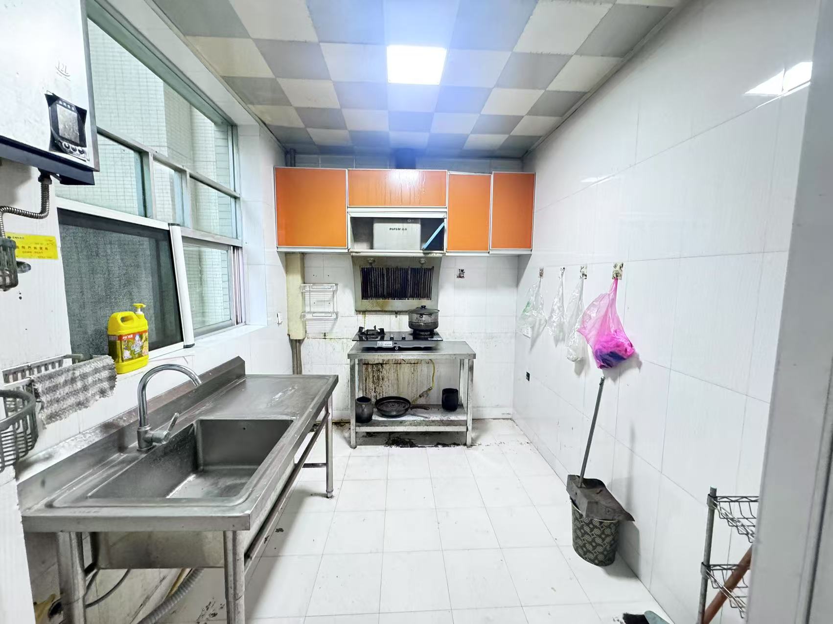 四季花园 3室2厅2卫 60.0万 四季花园 3室2厅2卫 60.0万室内图