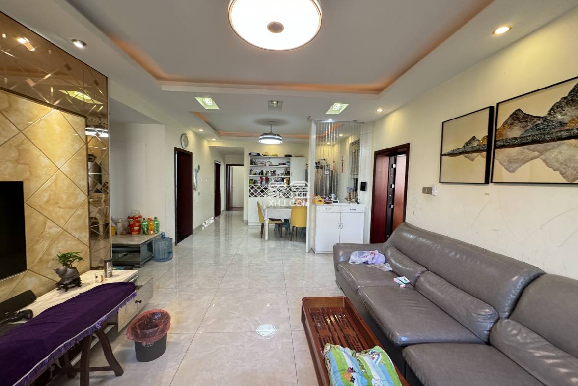 泰山公馆 3室2厅1卫 53.0万 泰山公馆 3室2厅1卫 53.0万室内图