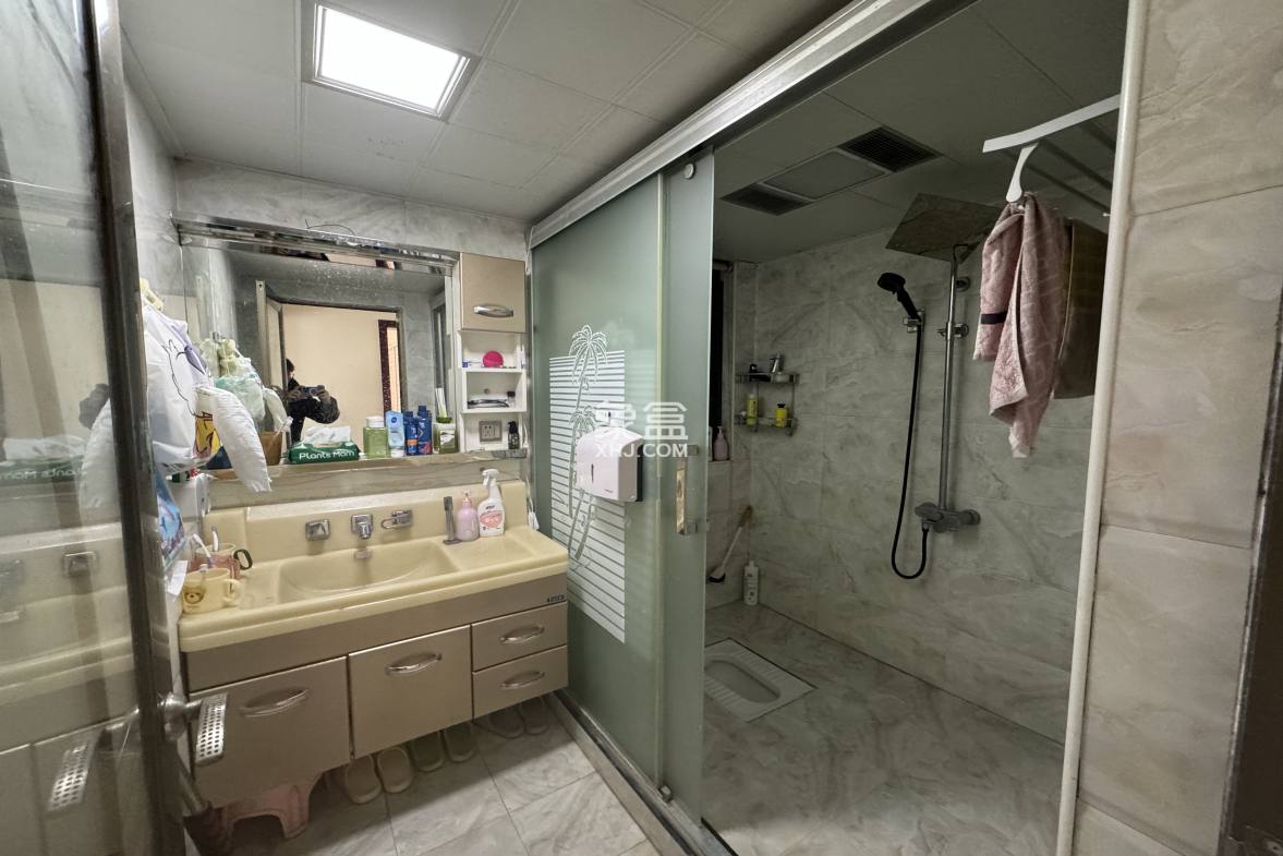 泰山公馆 3室2厅1卫 53.0万 泰山公馆 3室2厅1卫 53.0万室内图