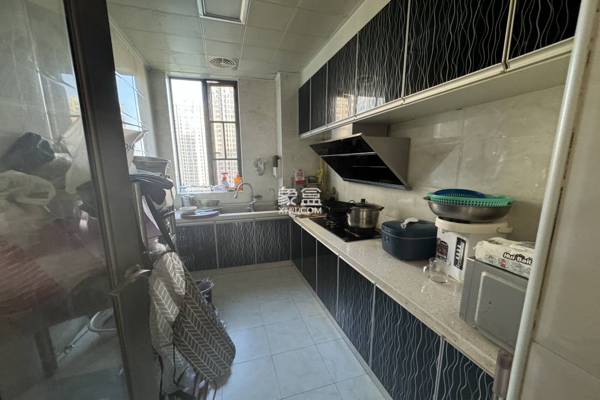 泰山公馆 3室2厅1卫 53.0万 泰山公馆 3室2厅1卫 53.0万室内图