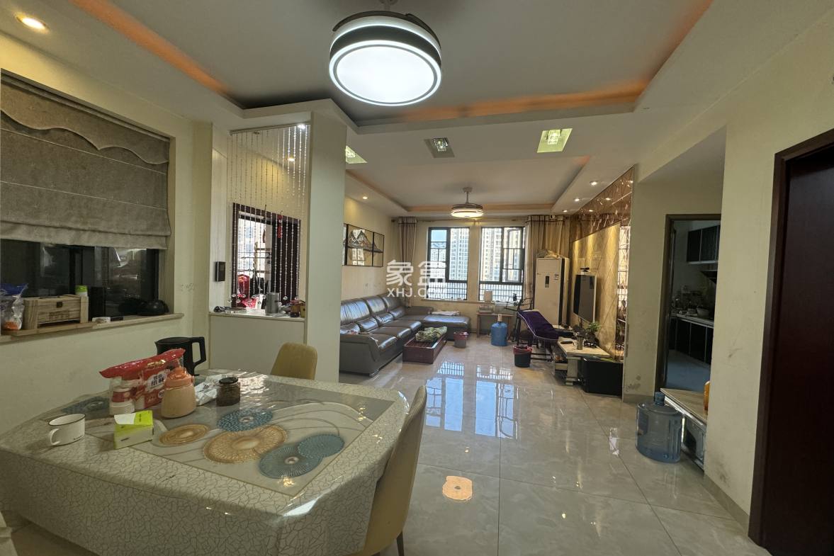 泰山公馆 3室2厅1卫 53.0万 泰山公馆 3室2厅1卫 53.0万室内图