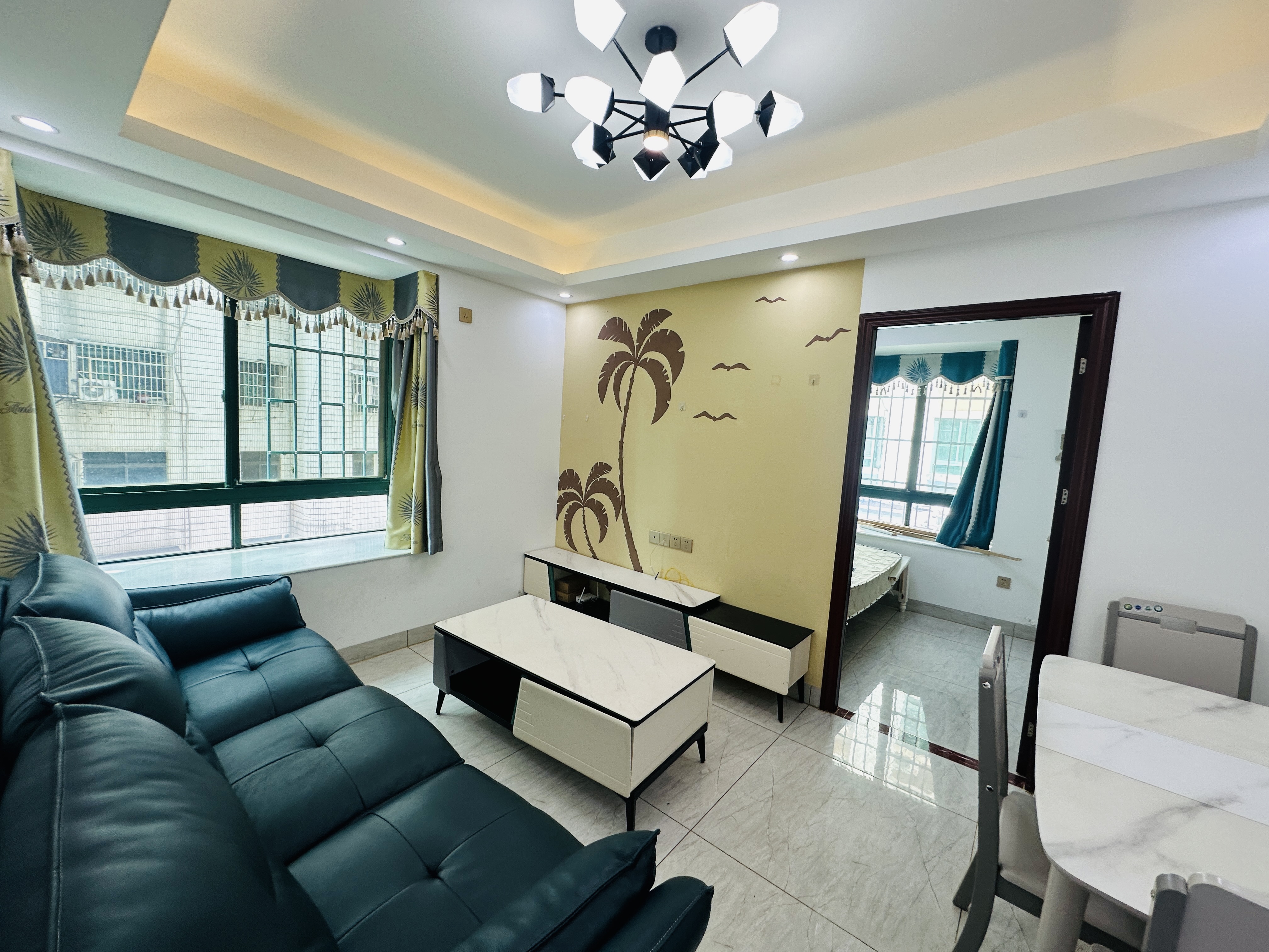 昌茂花园 2室1厅1卫 75.0万 昌茂花园 2室1厅1卫 75.0万客厅