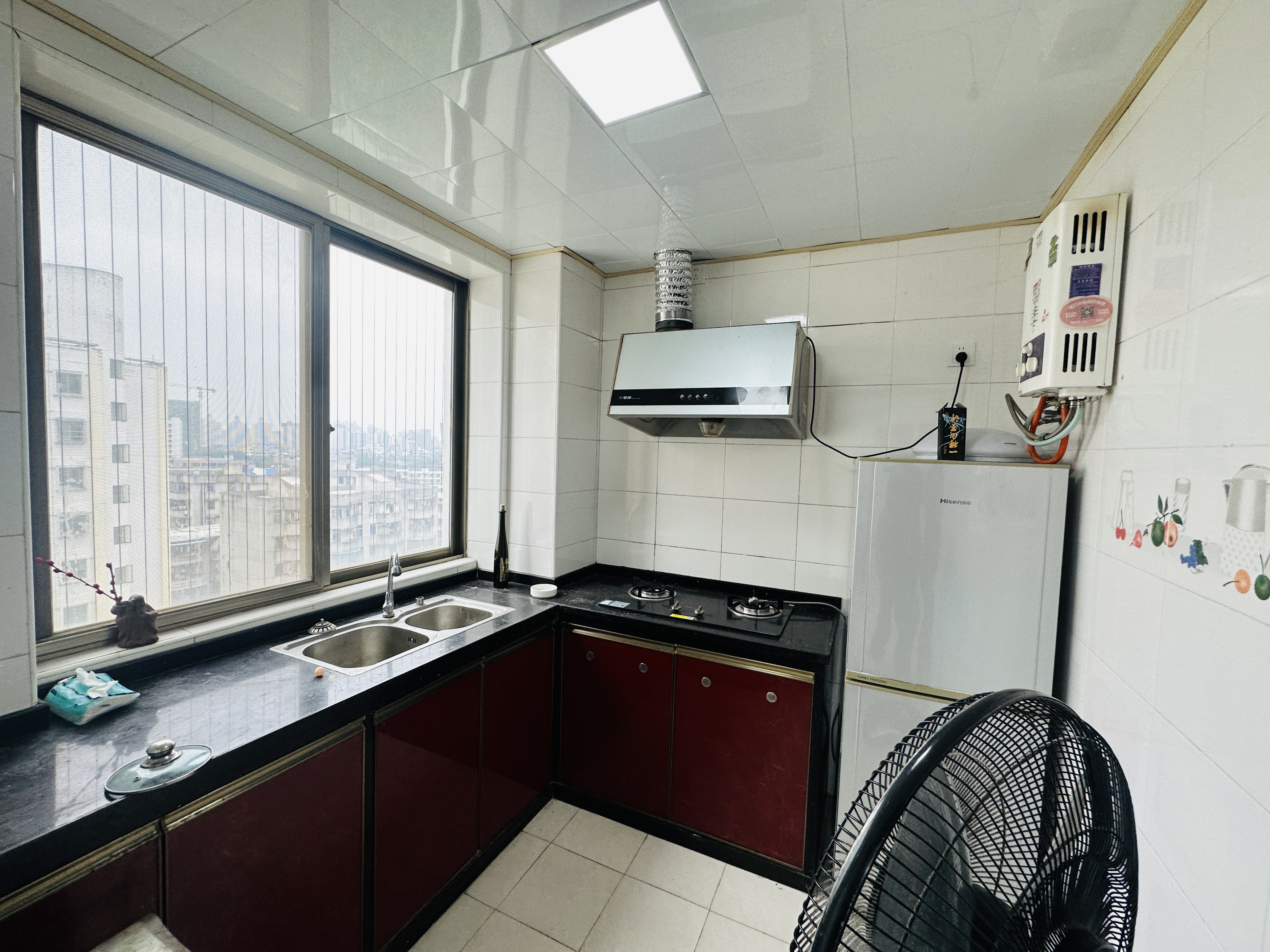 嵩阳大厦 1室1厅1卫 40.0万 嵩阳大厦 1室1厅1卫 40.0万厨房