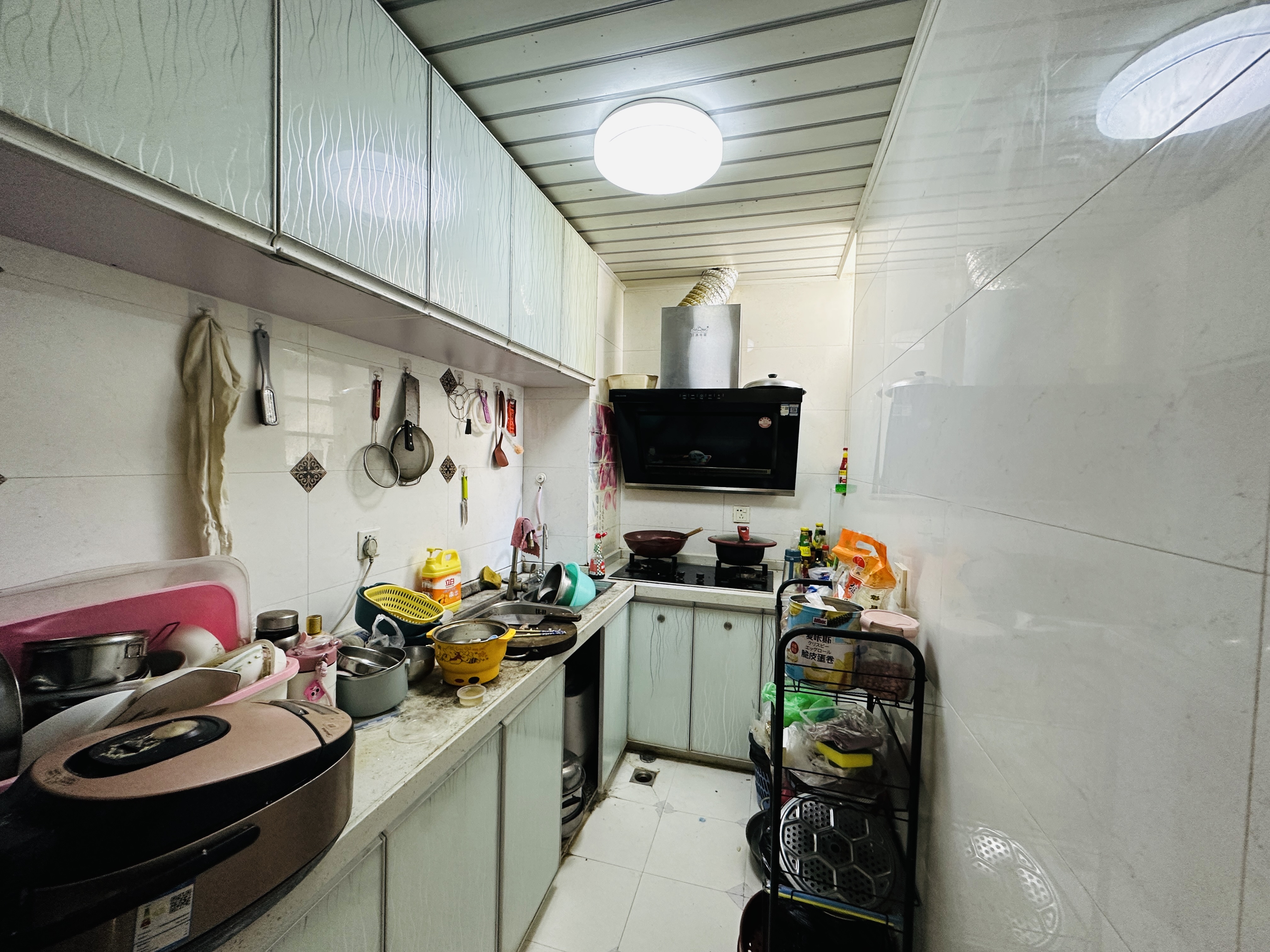 晋联大厦 2室1厅1卫 83.0万 晋联大厦 2室1厅1卫 83.0万厨房